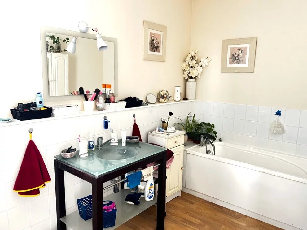 Sector, village: Causses du Quercy: superb, modern house with 3 en suite bedrooms and pool, Midi-Pyrénées – France – BVI84986