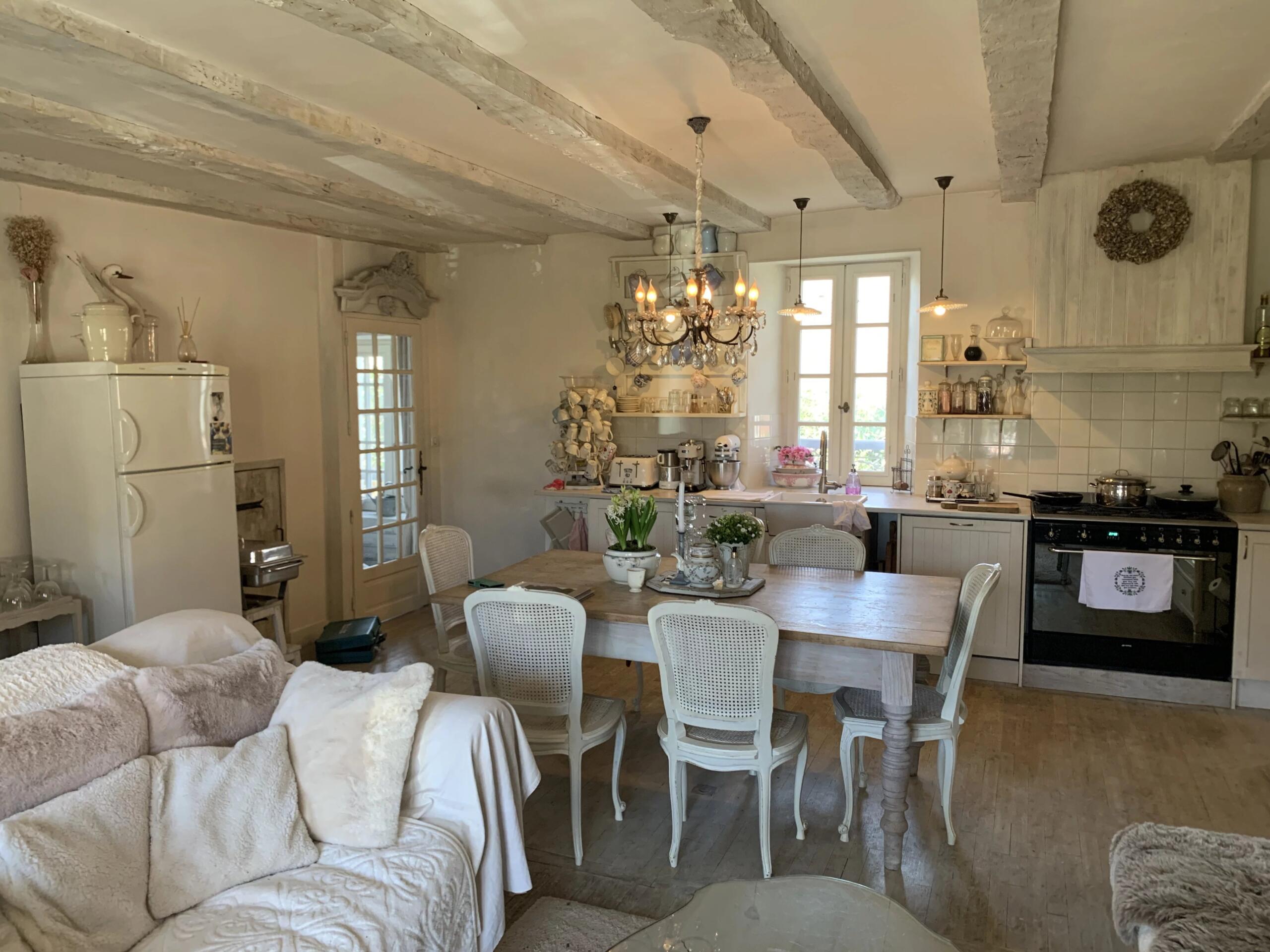Charming Country Cottage Just Minutes from Amenities, Aquitaine – France – BVI84706