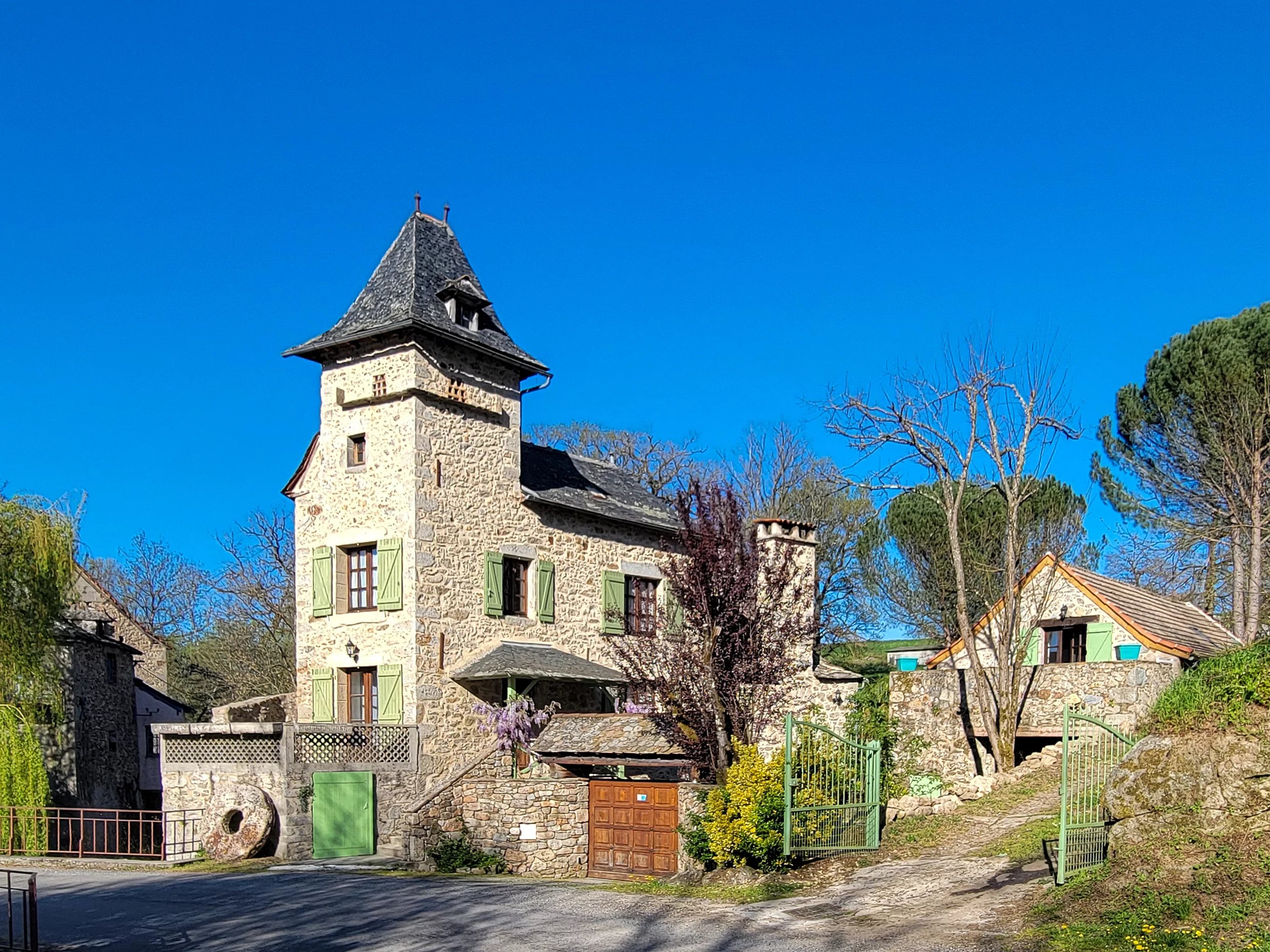 Exceptional Watermill Estate with River and Guest Houses, Aveyron, South of France, Midi-Pyrénées – France – BVI84666