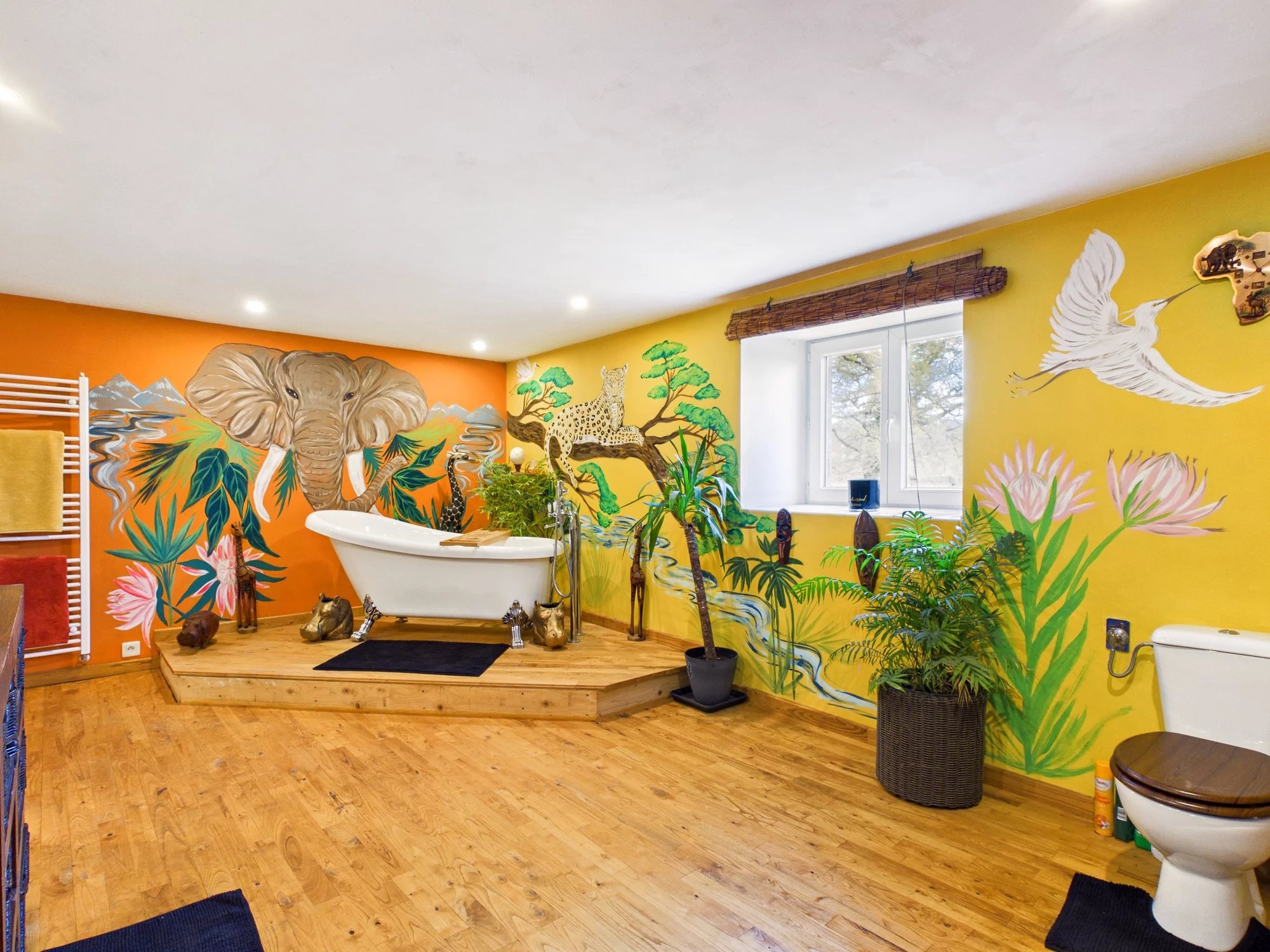 Private estate, 17 hectares, large main house plus three further houses, lake, business opportunities, Limousin – France – BVI85083