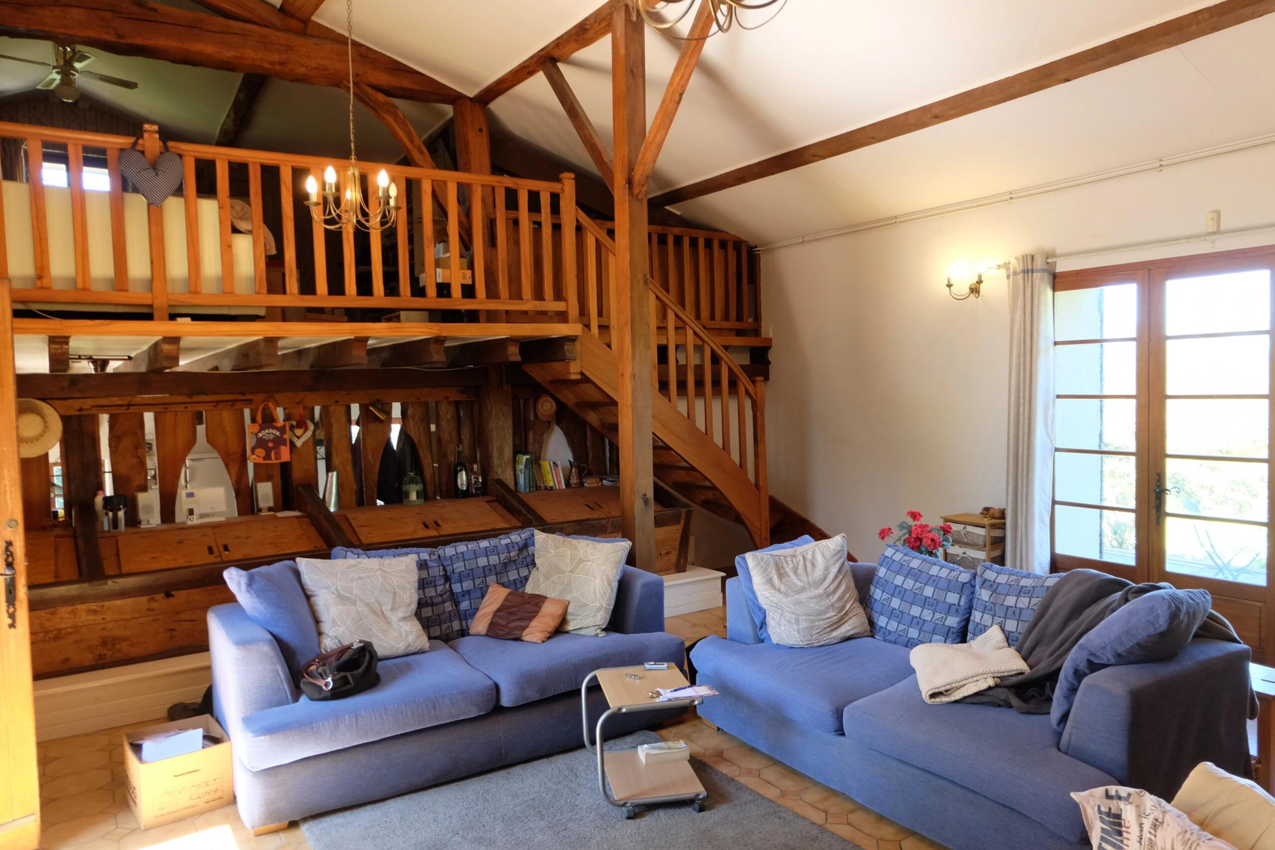 Stone house with swimming pool, Aquitaine – France – BVI84939