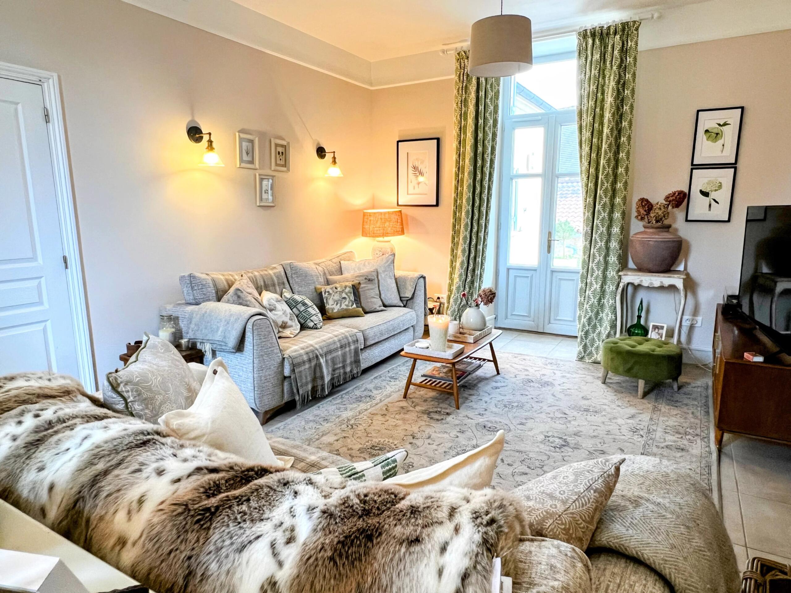 Beautiful fully renovated Maison de Maître, Aquitaine – France – BVI84740