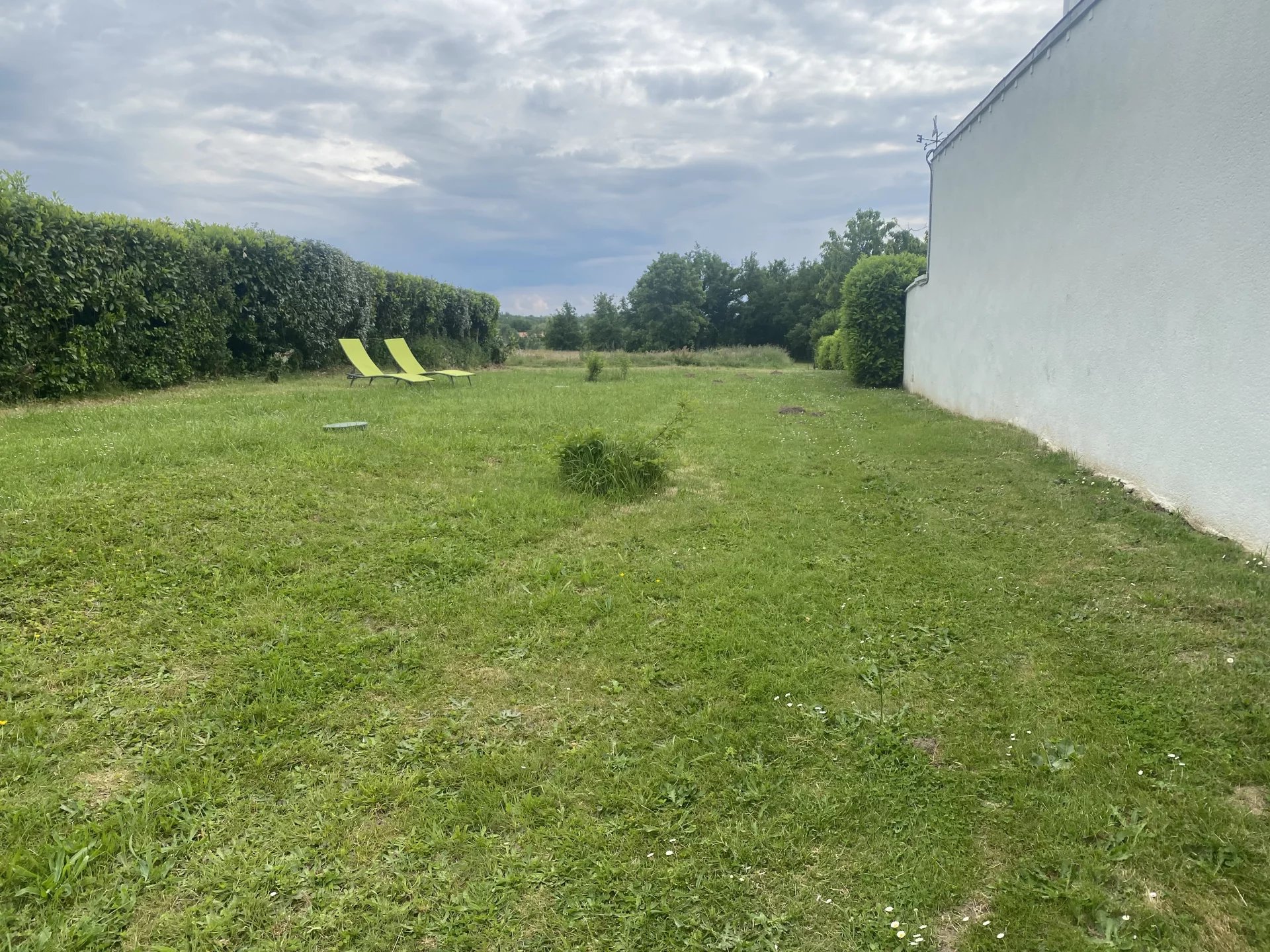 Lovely bijou cottage within walking distance to a boulangerie, Aquitaine – France – BVI80938