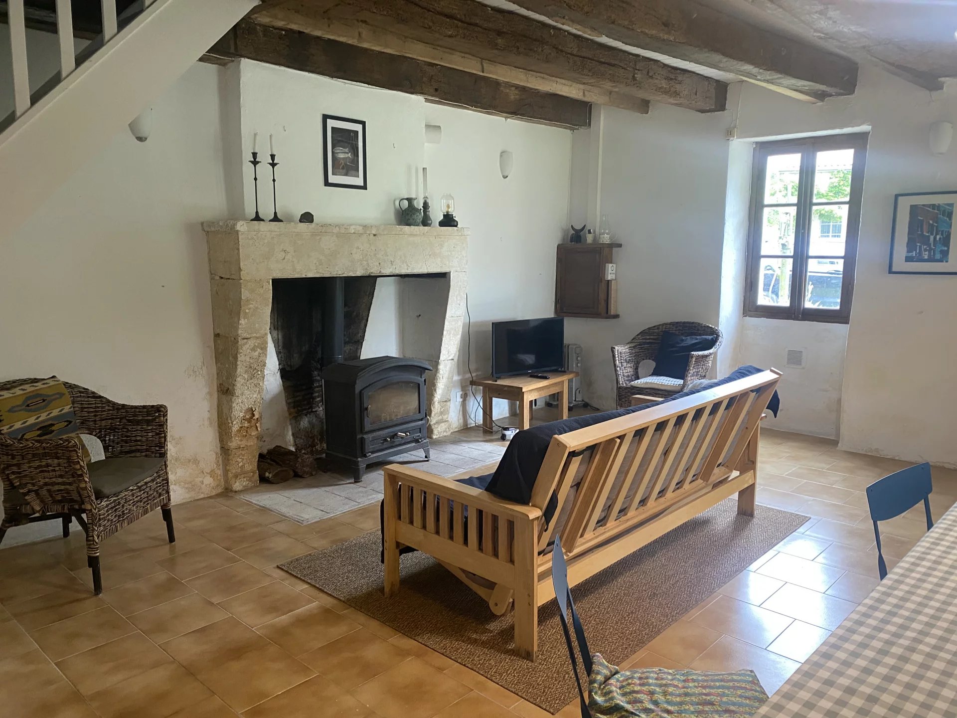 Lovely bijou cottage within walking distance to a boulangerie, Aquitaine – France – BVI80938