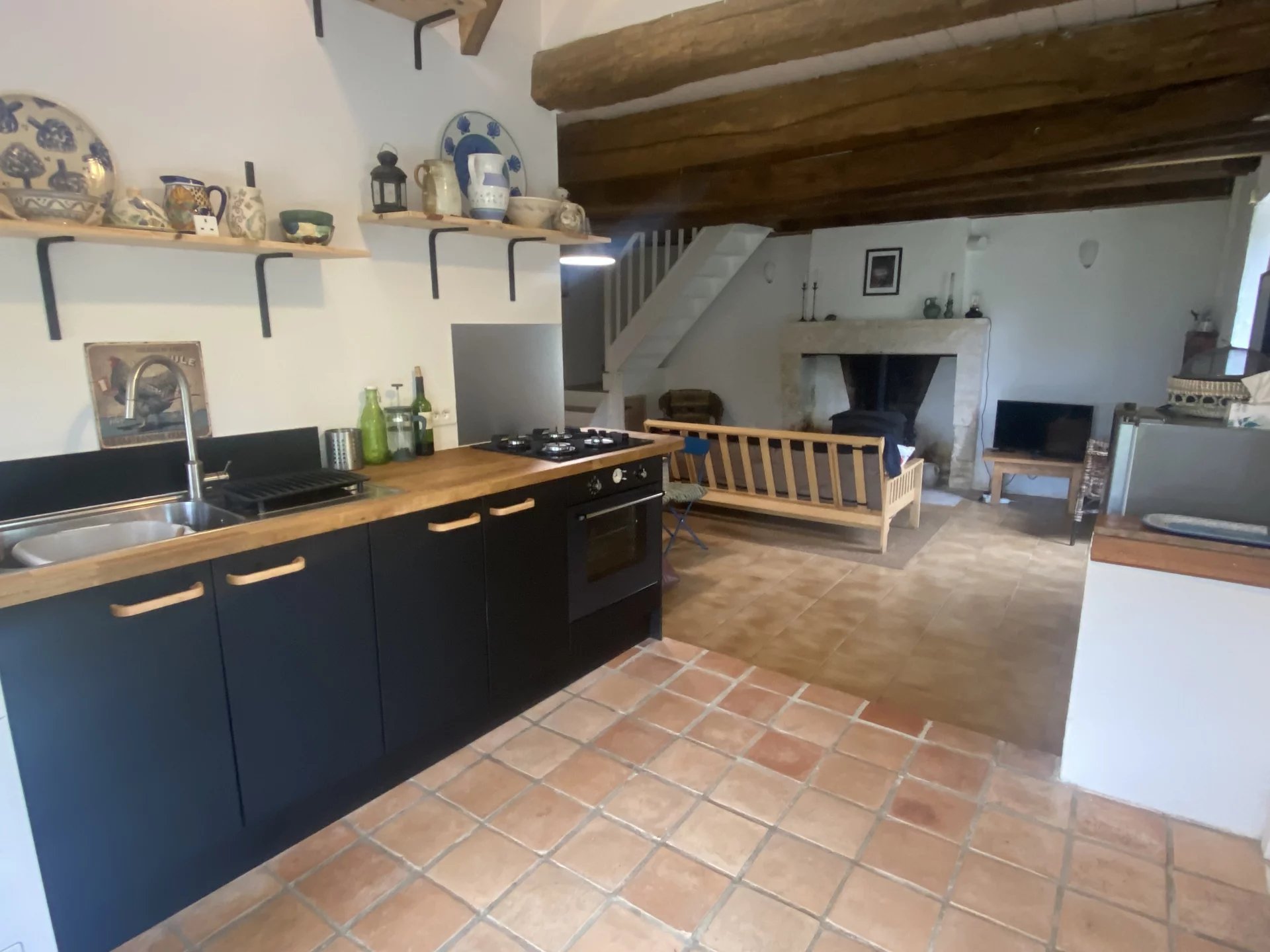 Lovely bijou cottage within walking distance to a boulangerie, Aquitaine – France – BVI80938