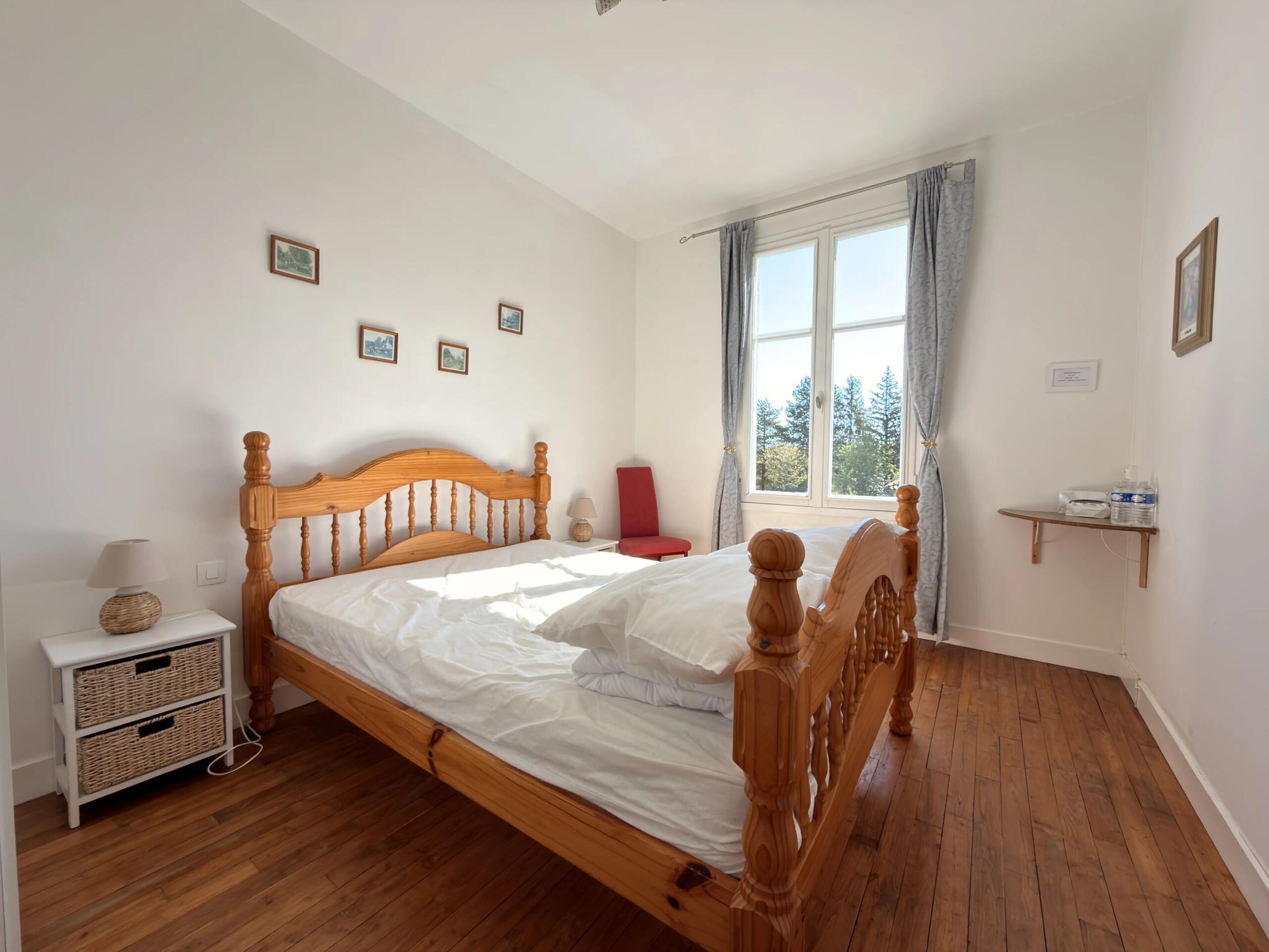 Spacious and Light-Filled Property with Countryside Views, Poitou-Charentes – France – BVI85193