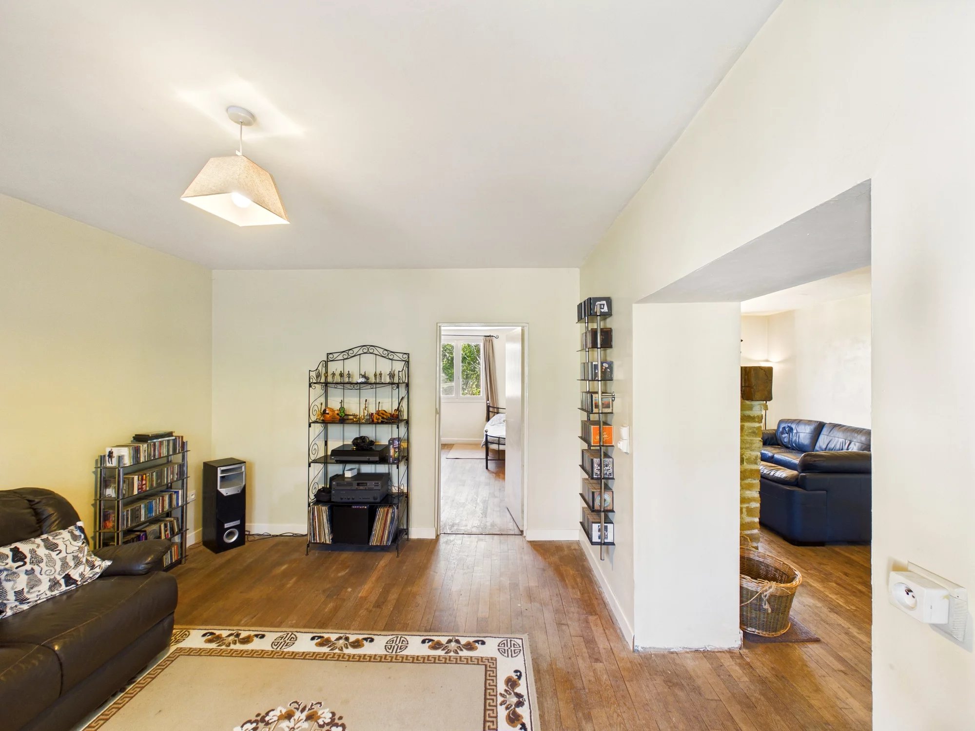 Spacious detached village home with 3 bedrooms and outbuildings, Aquitaine – France – BVI77397