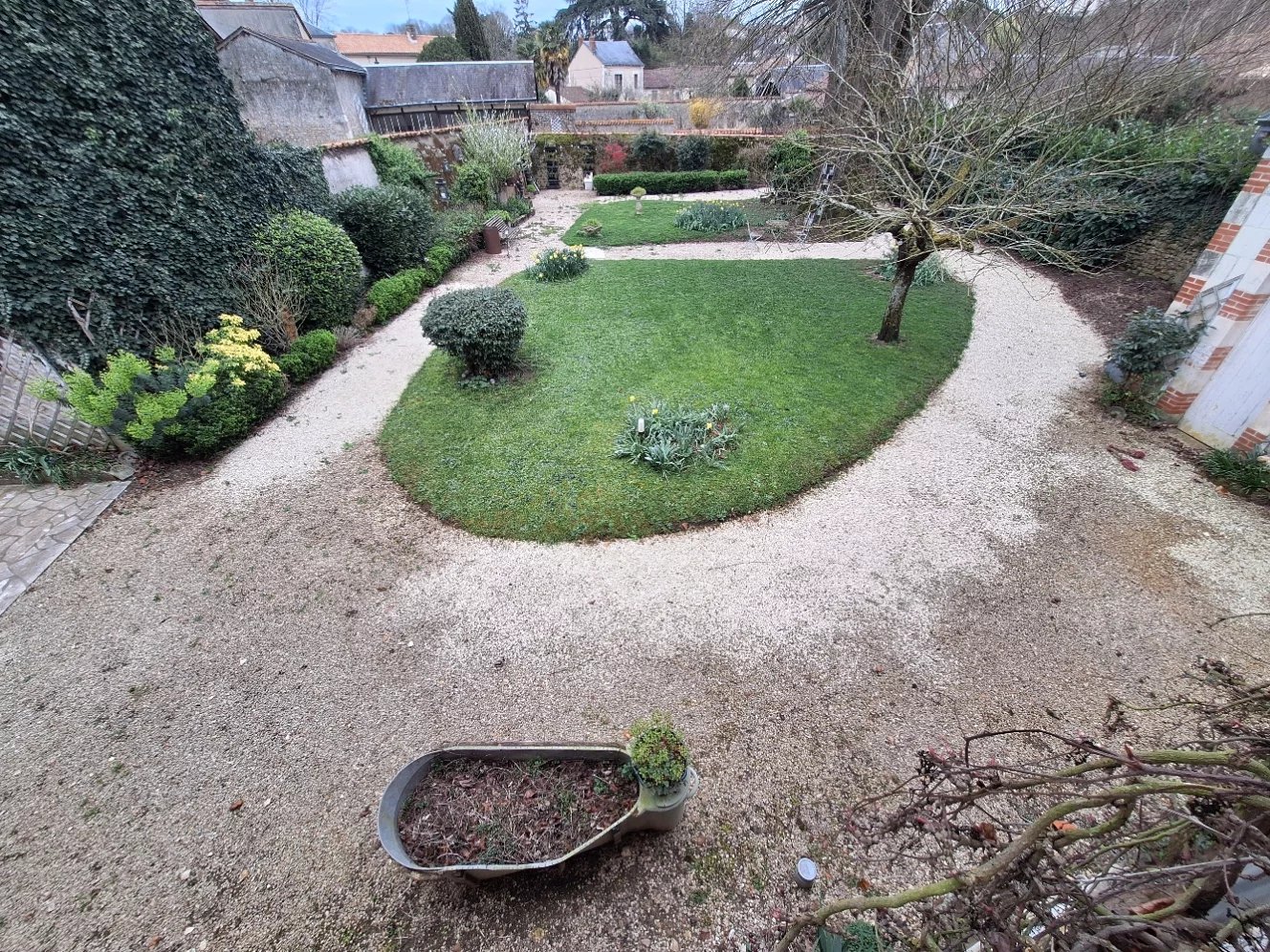 Stylish town house with six bedrooms, Poitou-Charentes – France – BVI79862