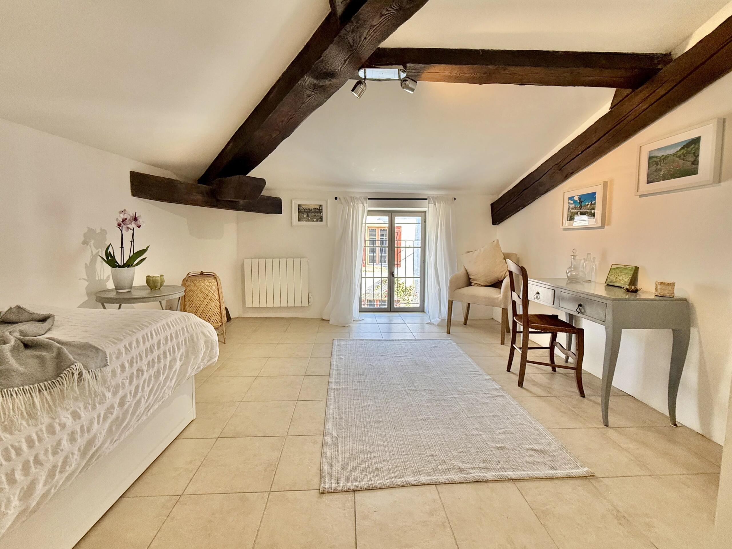 Beautifully Renovated Winegrower’s House with Terrace and Jacuzzi – Minervois, Languedoc-Roussillon – France – BVI85128