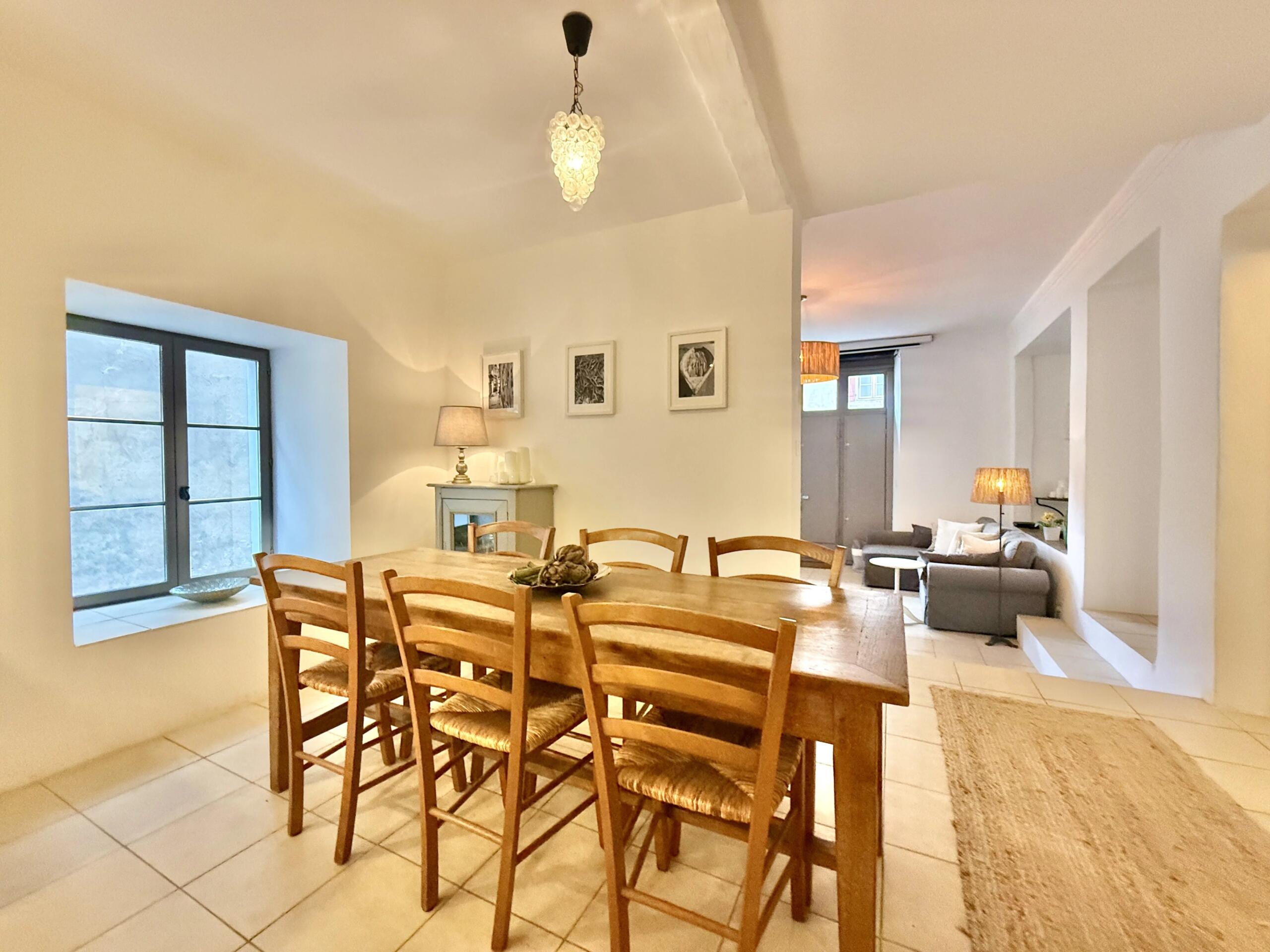 Beautifully Renovated Winegrower’s House with Terrace and Jacuzzi – Minervois, Languedoc-Roussillon – France – BVI85128