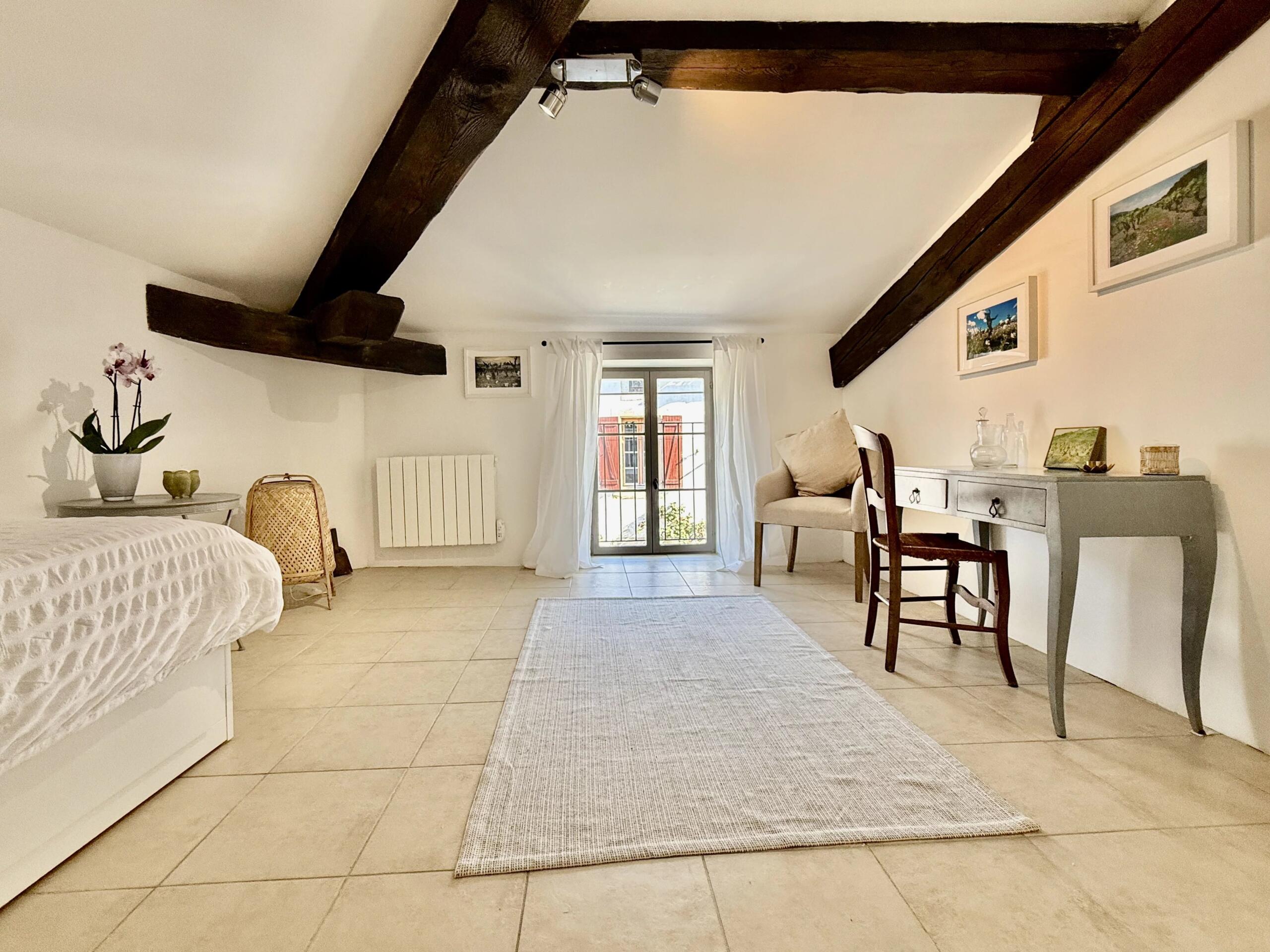 Beautifully Renovated Winegrower’s House with Terrace and Jacuzzi – Minervois, Languedoc-Roussillon – France – BVI85128