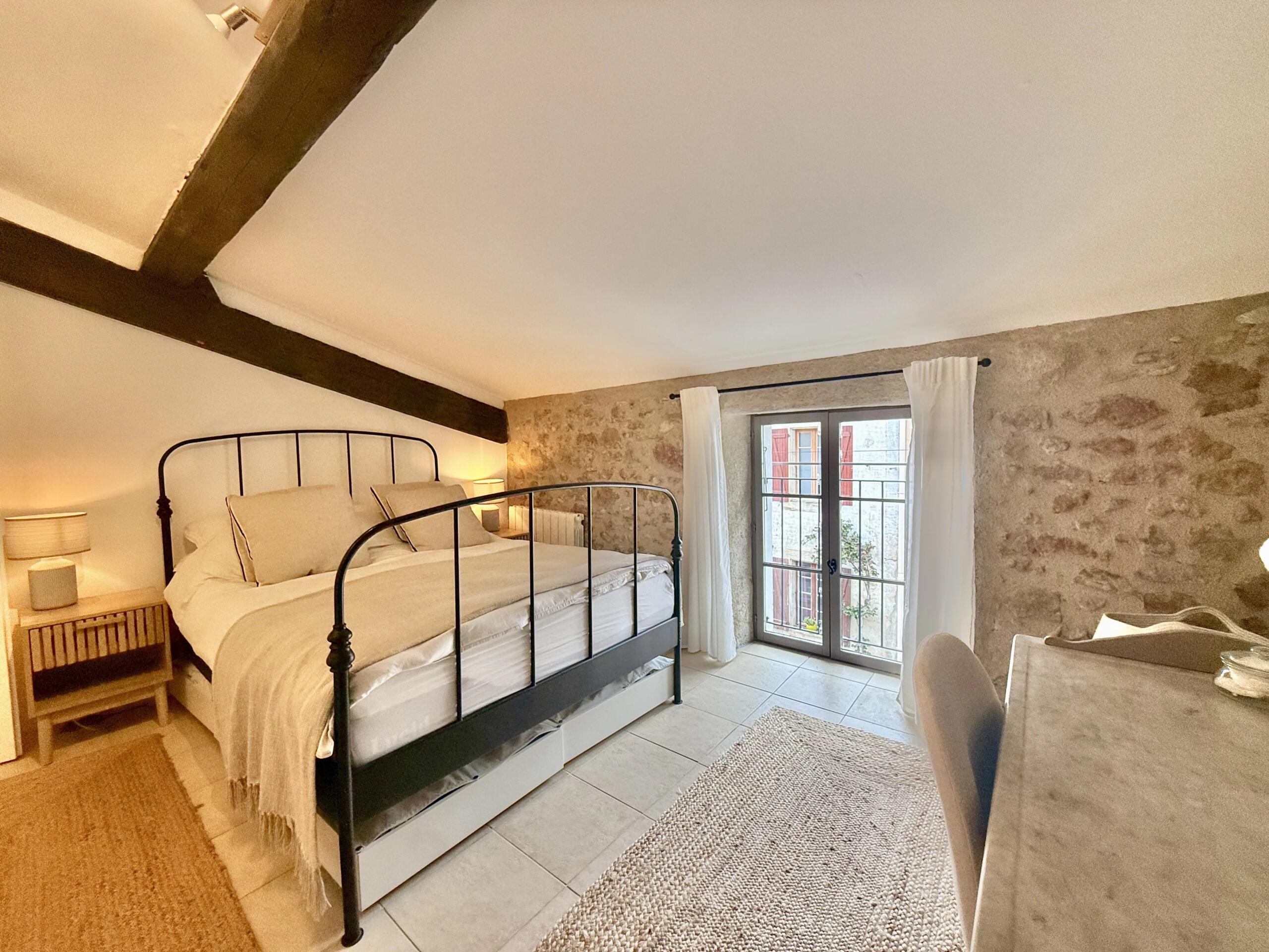 Beautifully Renovated Winegrower’s House with Terrace and Jacuzzi – Minervois, Languedoc-Roussillon – France – BVI85128