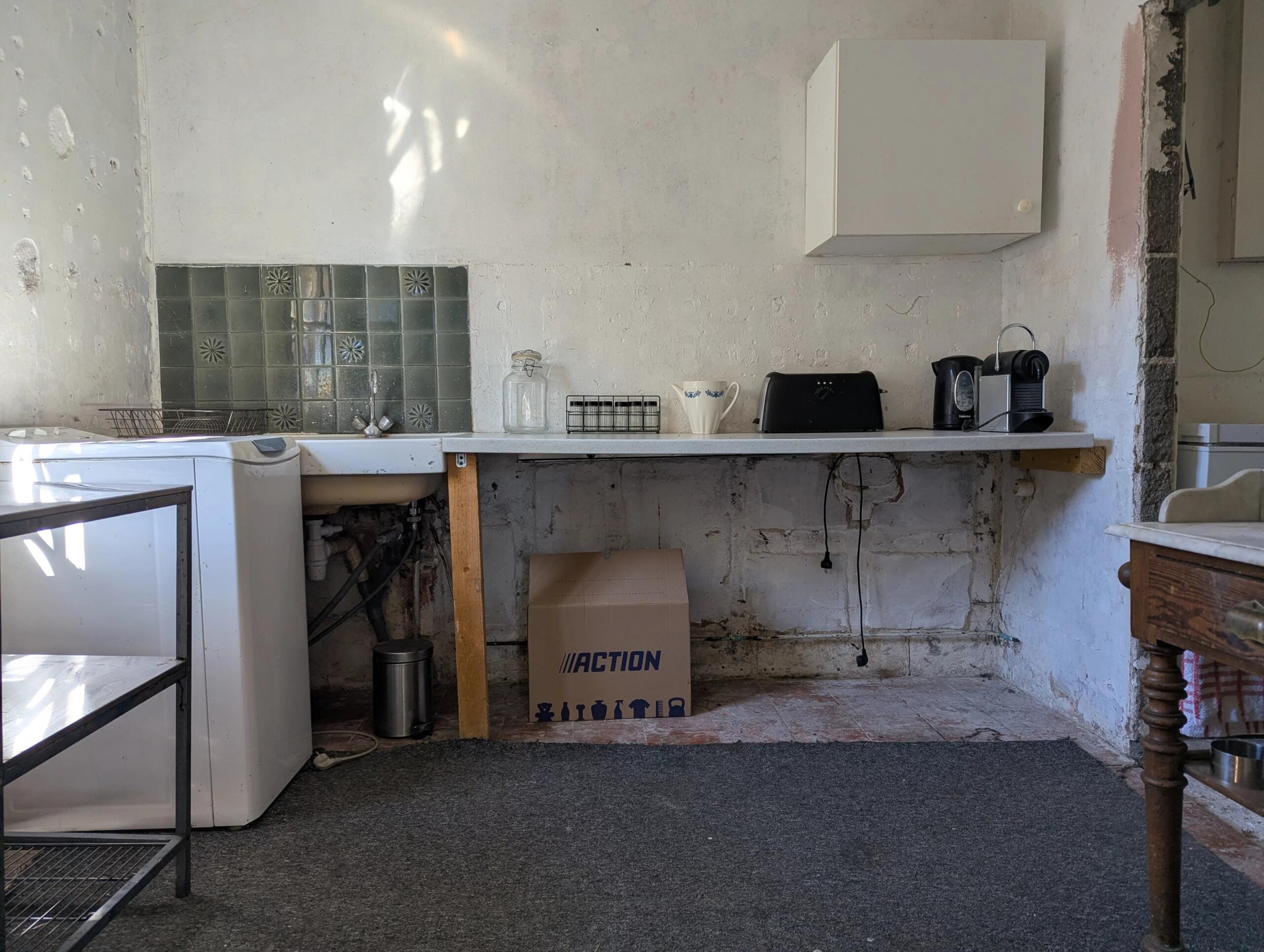 Cute 2 bedroom village property to finish, Poitou-Charentes – France – BVI83618