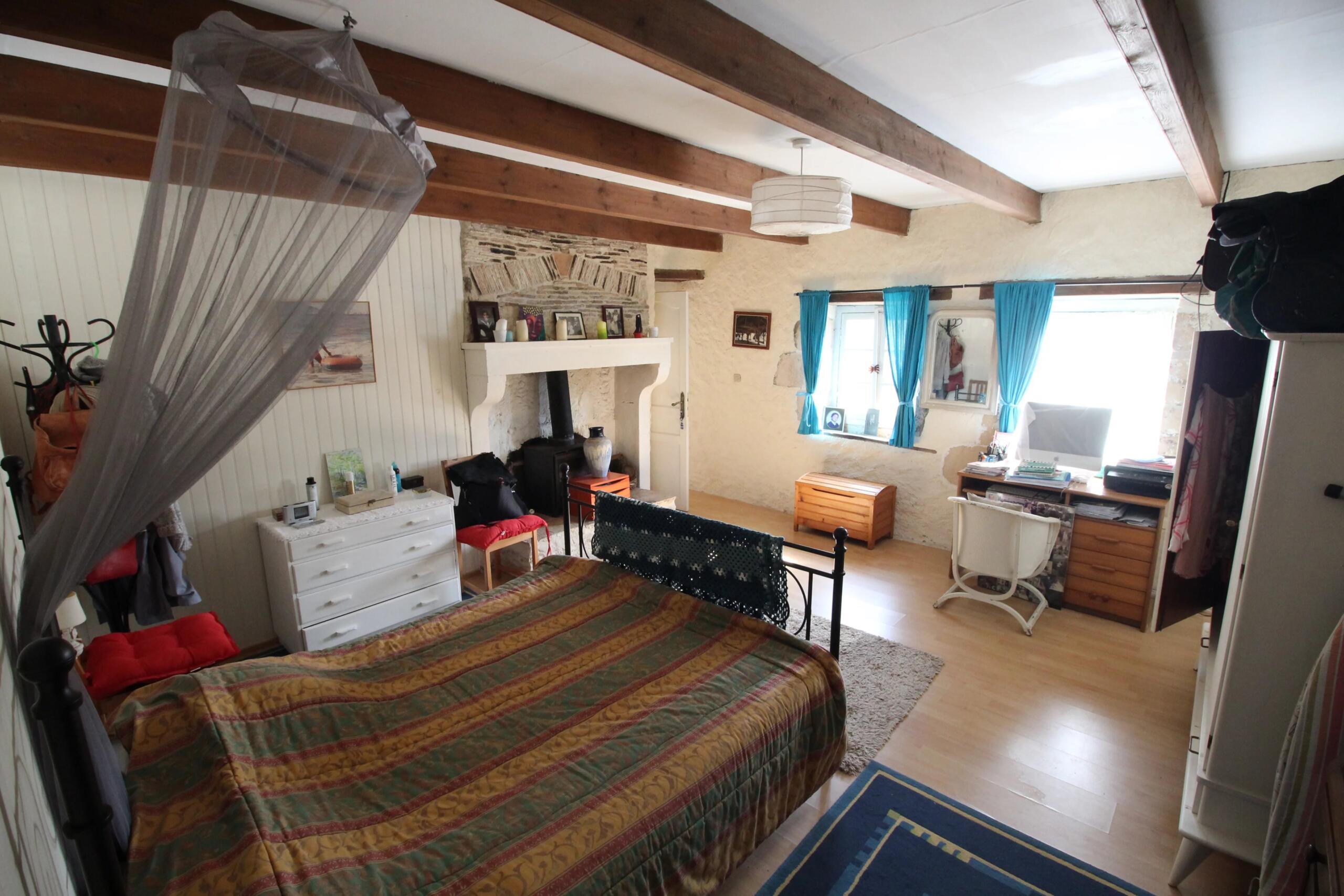 Character village house with garden, Poitou-Charentes – France – BVI85058