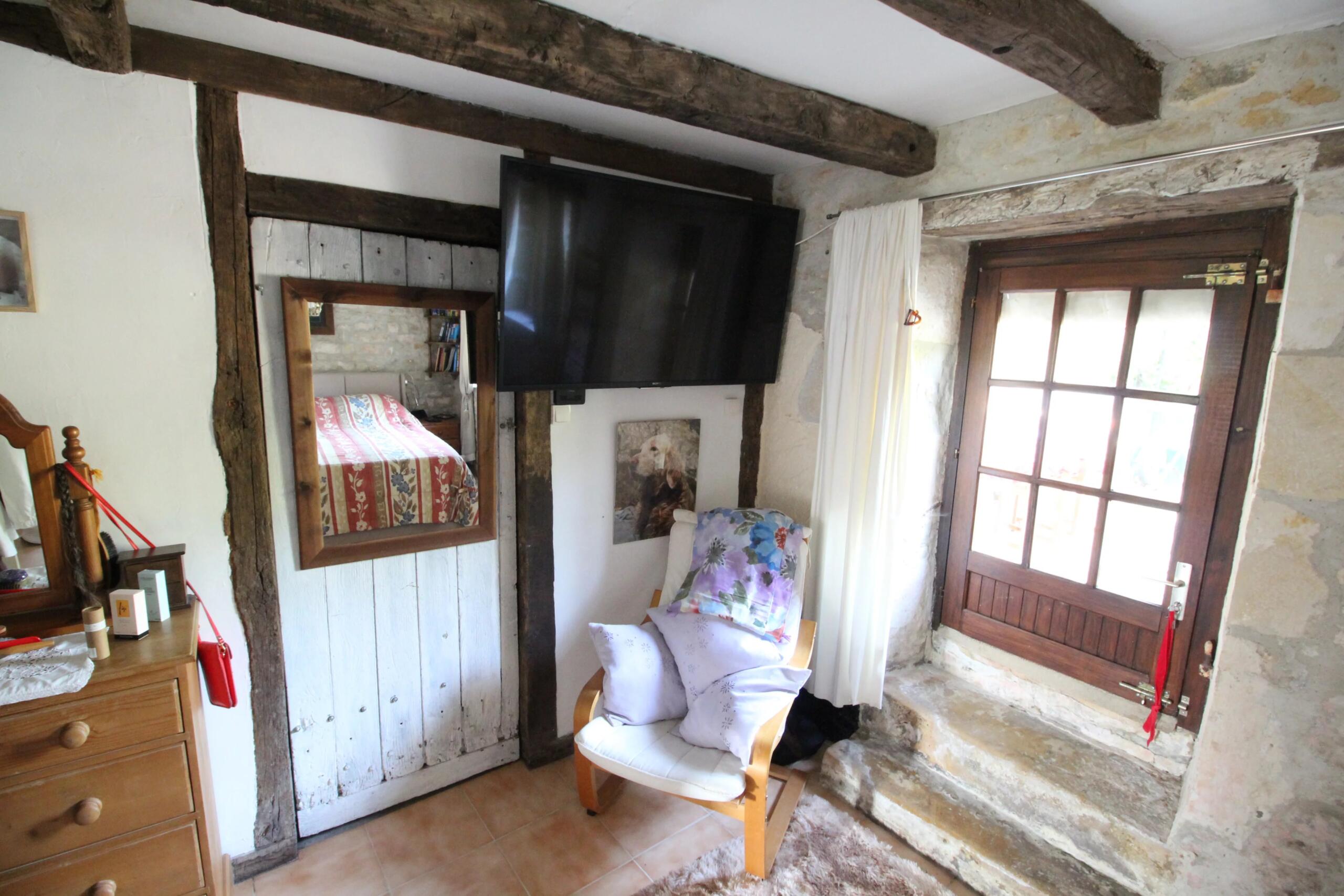 Character village house with garden, Poitou-Charentes – France – BVI85058