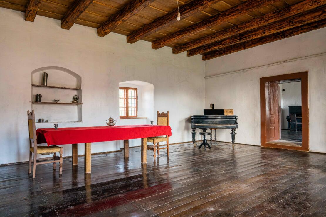 HISTORICAL MANSION WITH NOBLE HERITAGE – BIKFALVA, TRANSYLVANIA