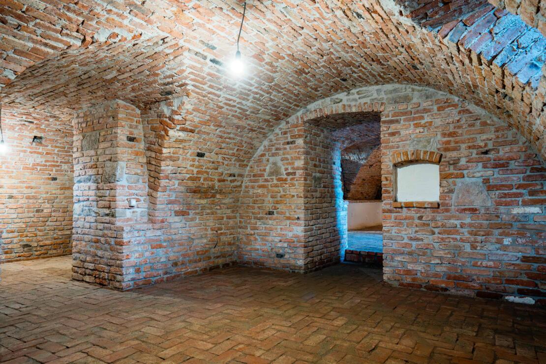 HISTORICAL MANSION WITH NOBLE HERITAGE – BIKFALVA, TRANSYLVANIA