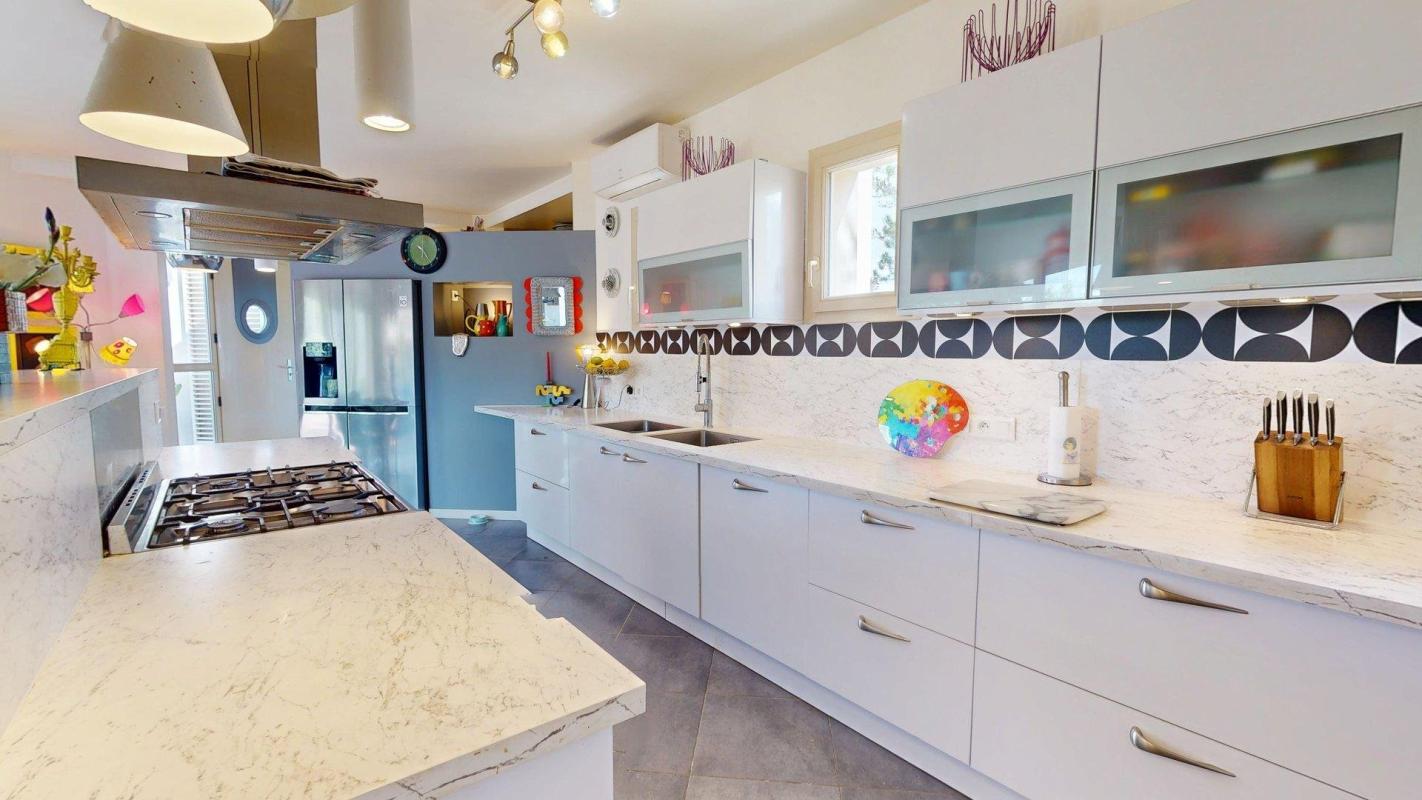 5 bedroom villa in Magalas, Hérault, France