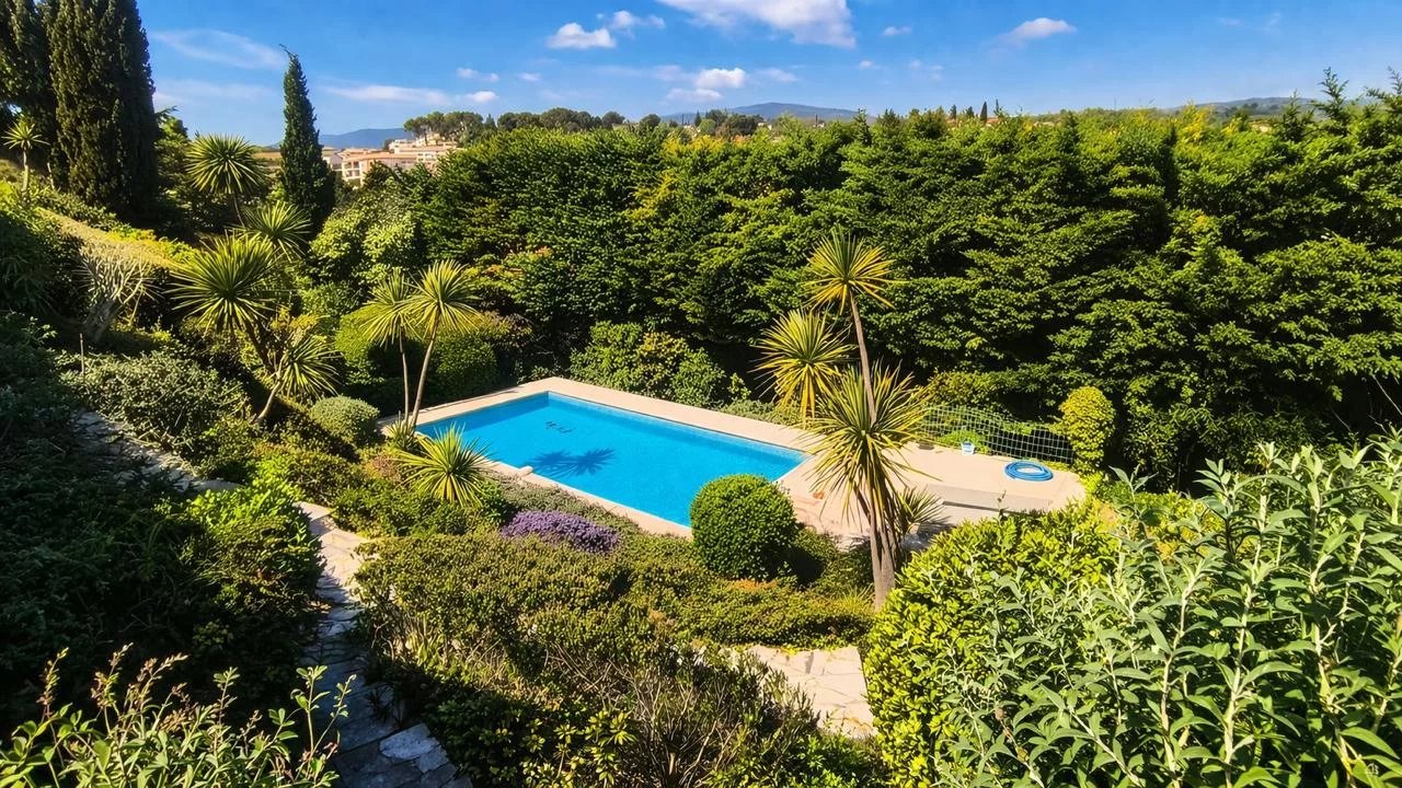 2 bedroom villa in Le Rouret, Alpes-Maritimes, France