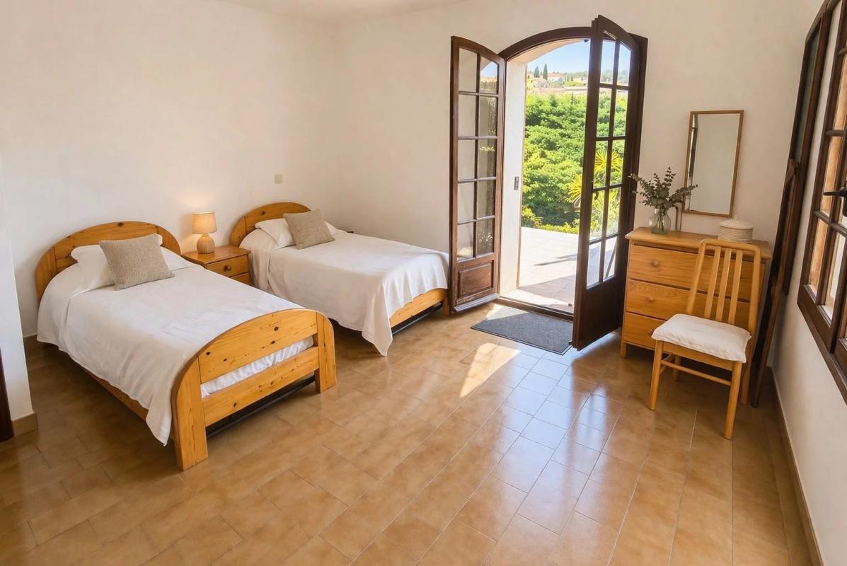 2 bedroom villa in Le Rouret, Alpes-Maritimes, France