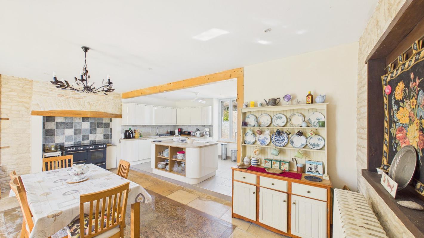 4 bedroom maison in Sainte Soline, Deux-Sèvres, France