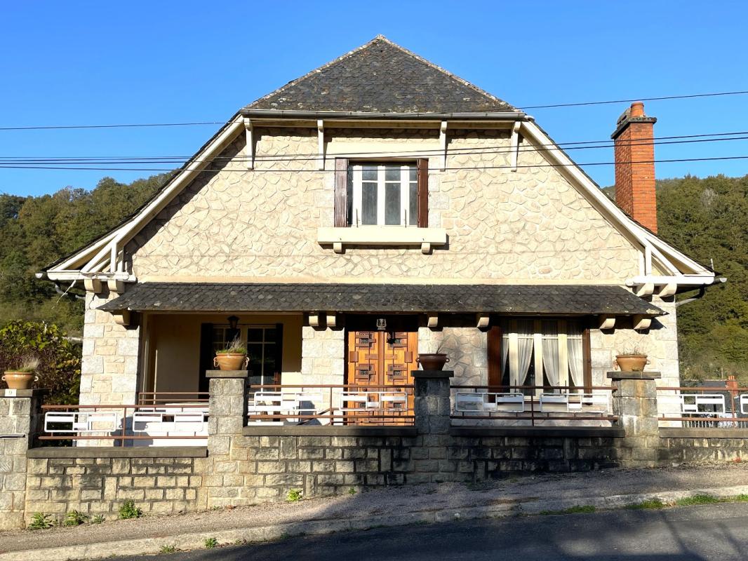 6 bedroom maison de village in Entraygues Sur Truyere, Aveyron, France