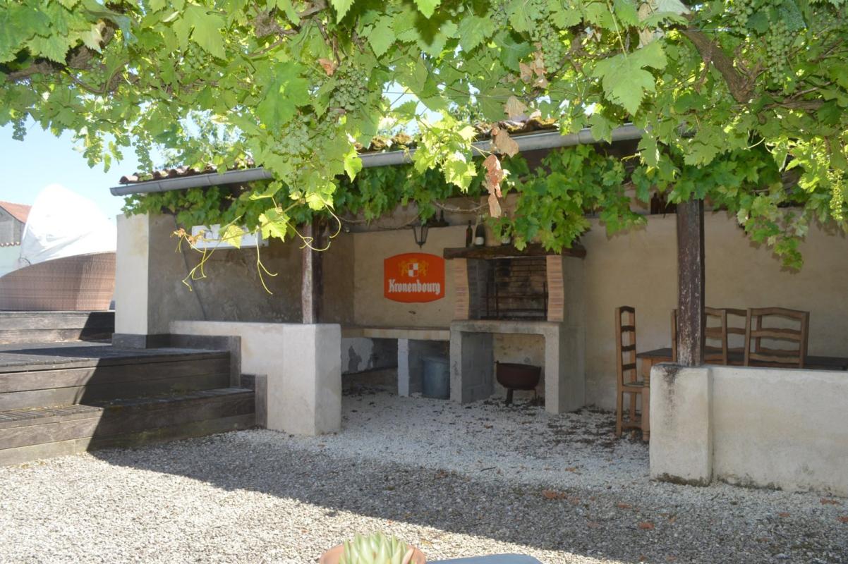 5 bedroom maison in Muron, Charente-Maritime, France