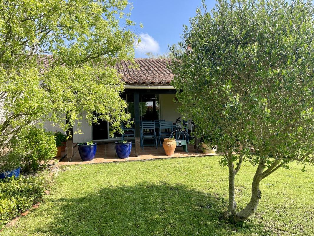 4 bedroom chateau in Vervant, Charente-Maritime, France