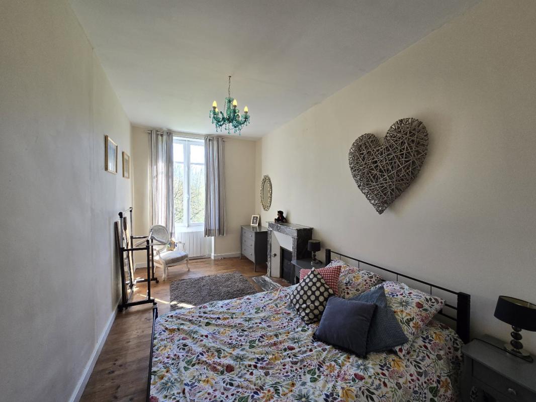 4 bedroom maison in Saint Pierre De Juillers, Charente-Maritime, France