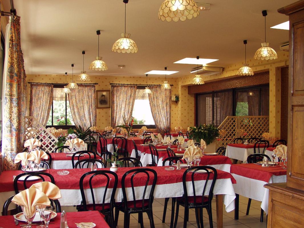 13 bedroom gite in Latouille Lentillac, Lot, France