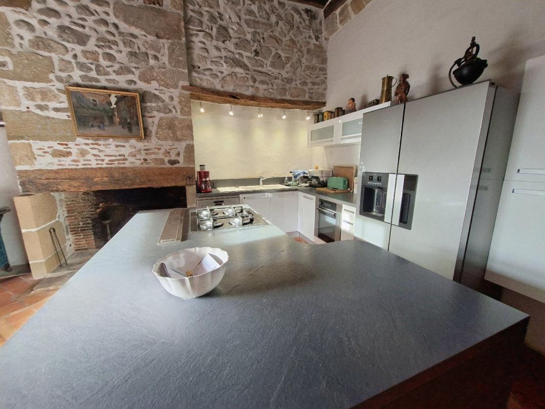 3 bedroom hotel particulier in Beaulieu Sur Dordogne, Corrèze, France