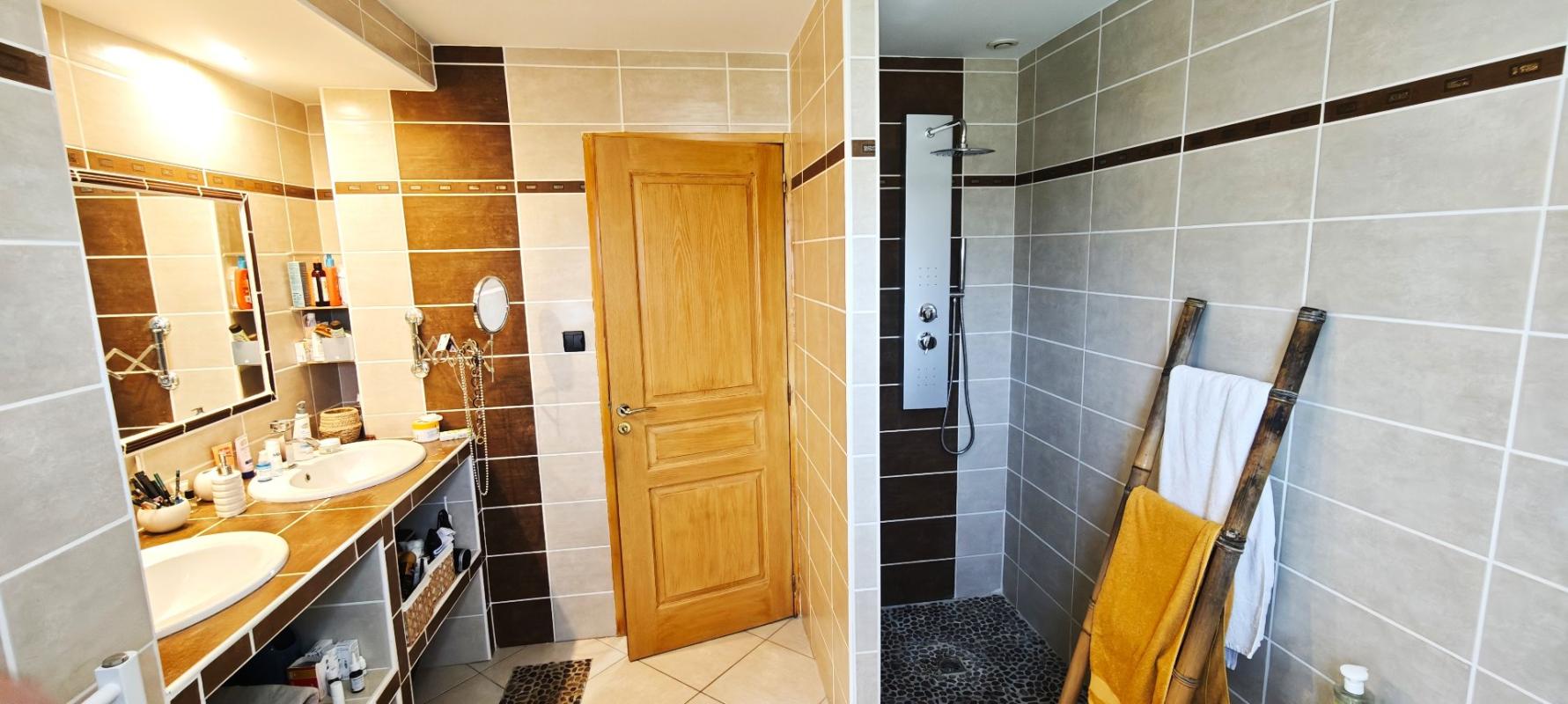 3 bedroom maison individuelle in Aubin, Aveyron, France