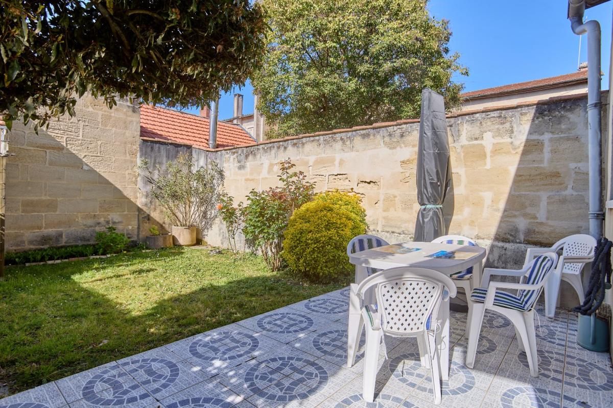 3 bedroom maison en pierres in Cadillac, Gironde, France