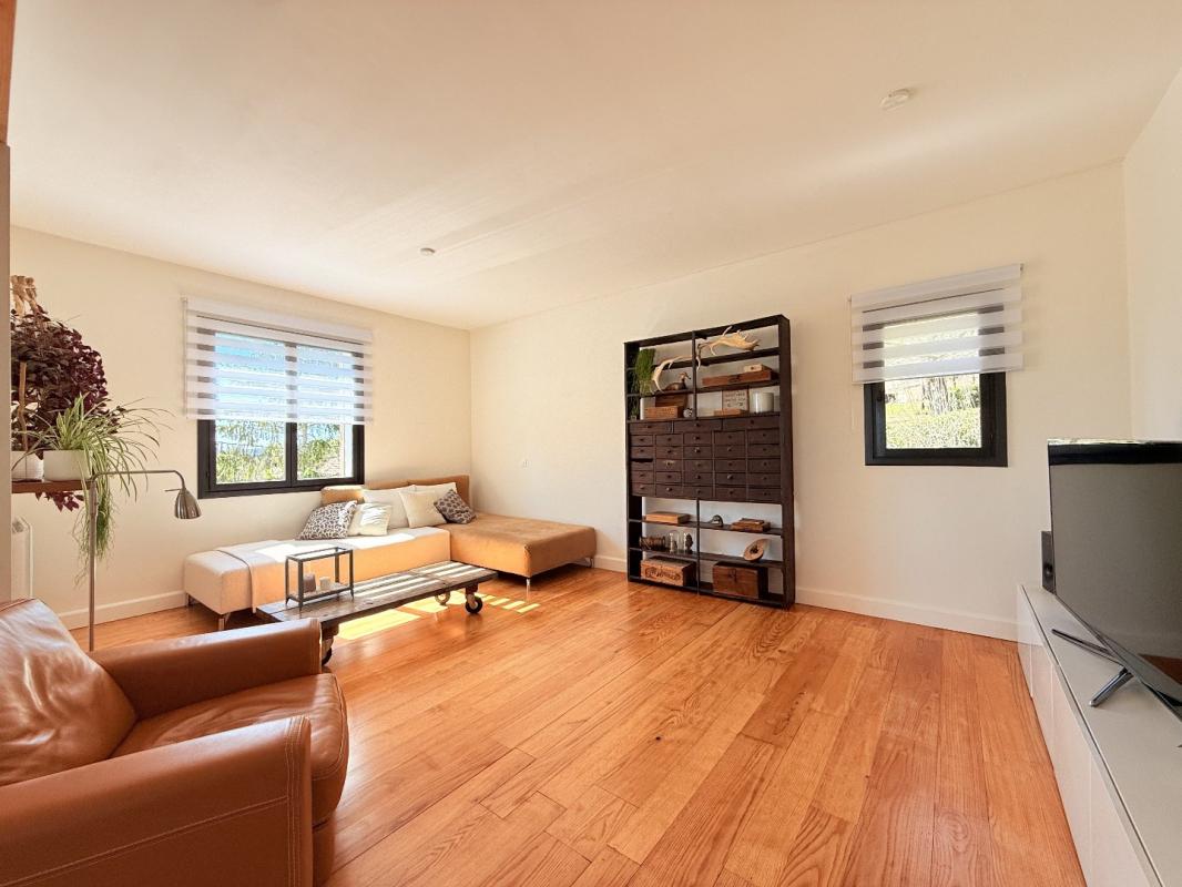 4 bedroom maison in Saint Pardoux La Riviere, Dordogne, France