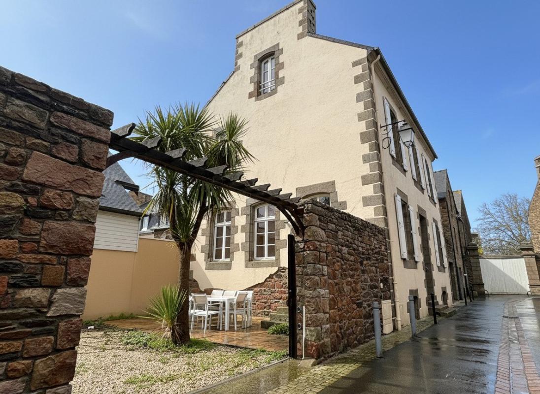 4 bedroom maison de ville in Paimpol, Côtes-d’Armor, France