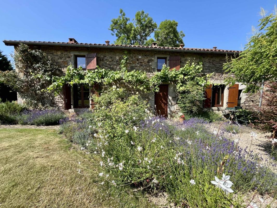 3 bedroom maison en pierres in Darnac, Haute-Vienne, France