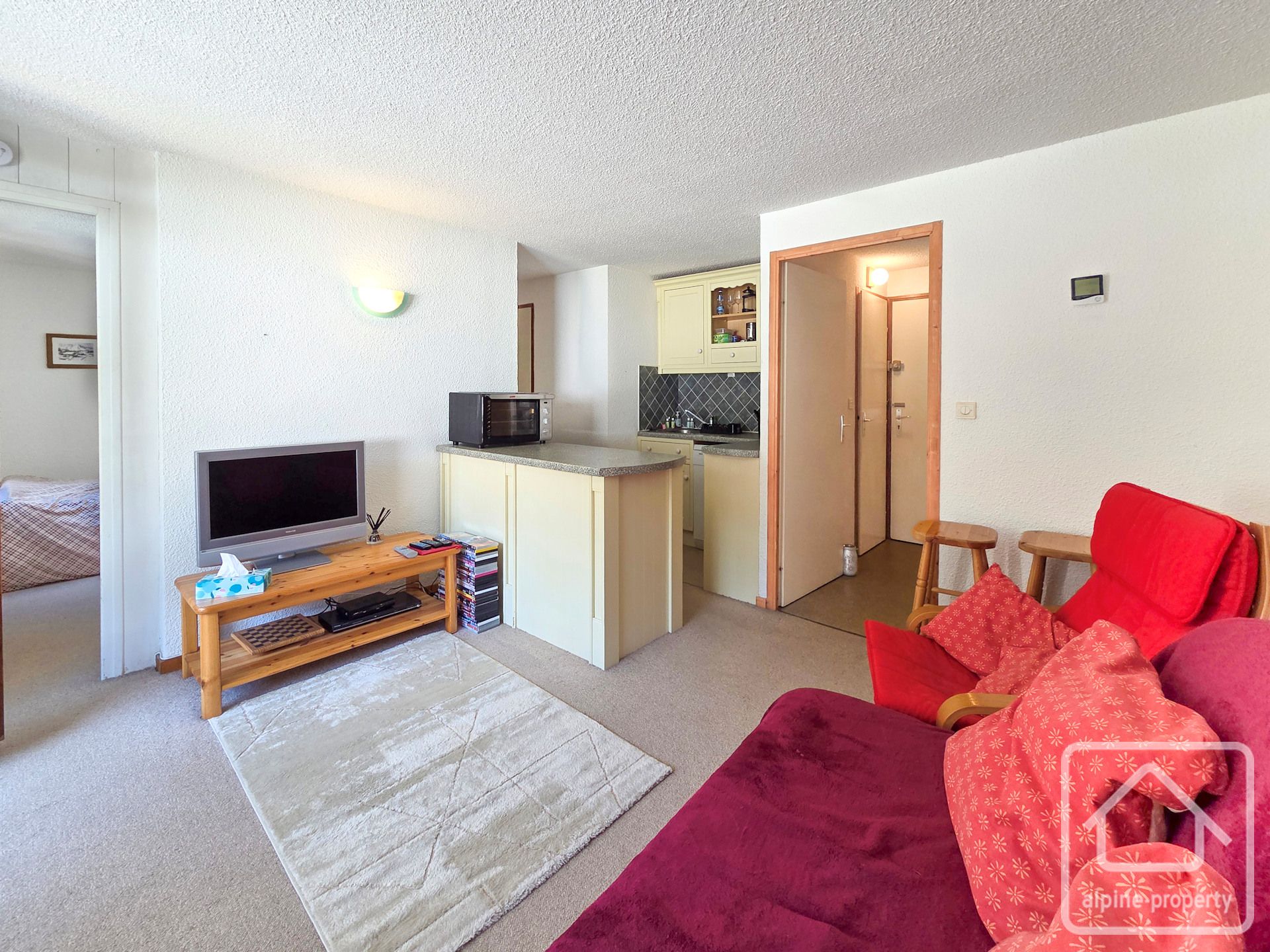 Competitively Priced 2-bedroom Apartment In The Roc D’Enfer Resort – CIMES22