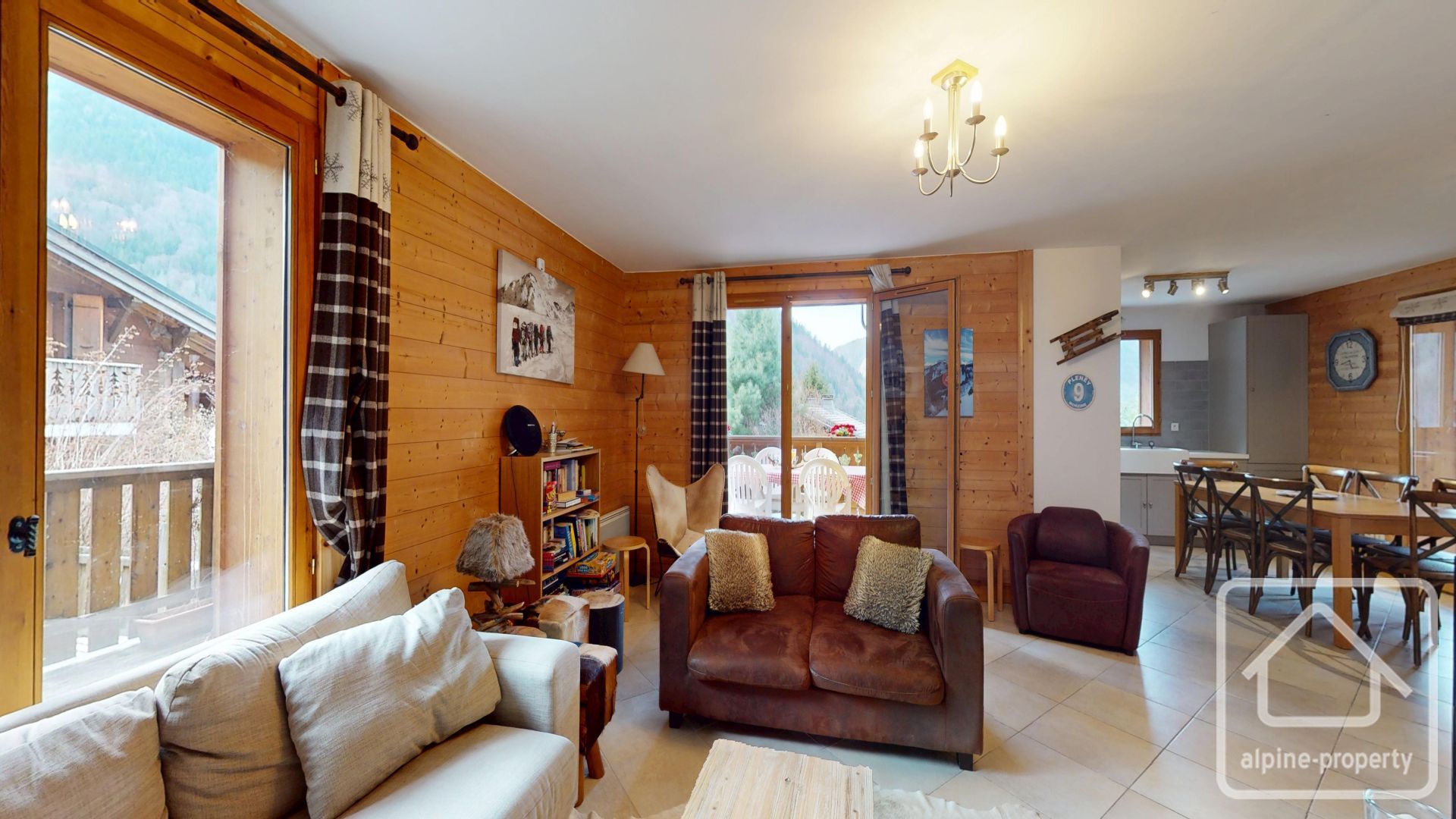 A Delightful 4-bedroom Chalet With Garage, Large Terrace, And Garden – PANTOUFLES