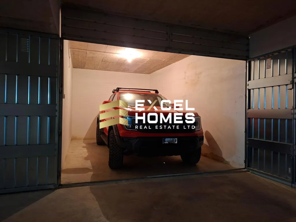 Garage in Nadur, Malta – 67726