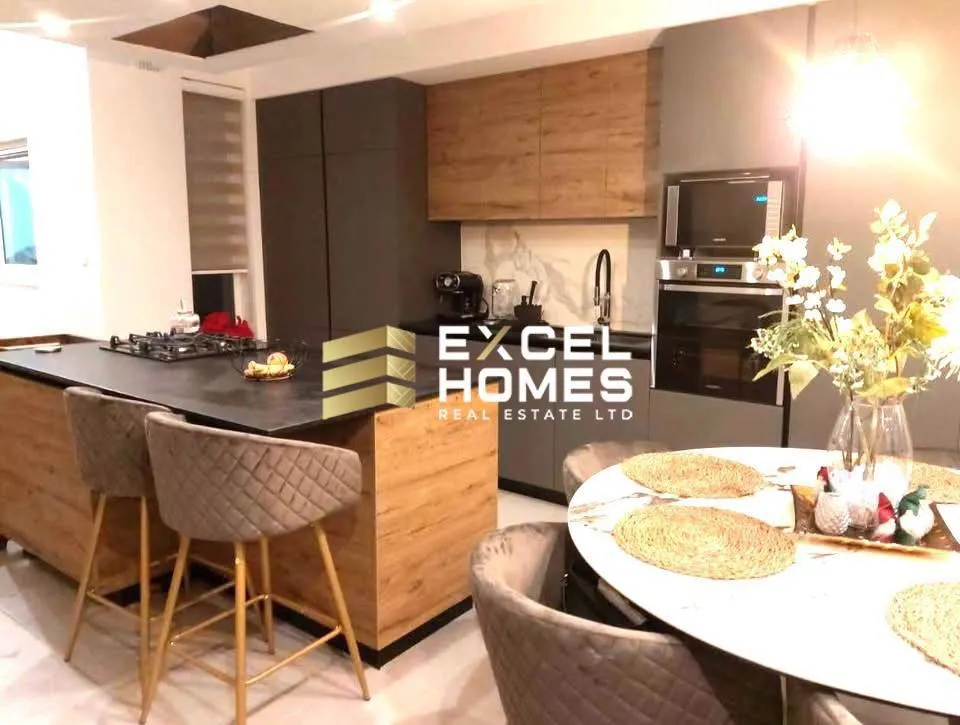 2 bedroom Apartment in Zebbiegh, Malta – 67700