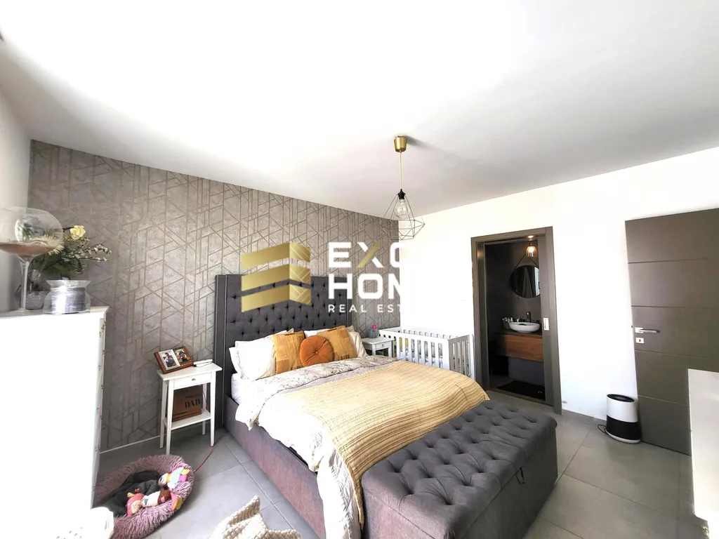 2 bedroom Apartment in Zebbiegh, Malta – 67700