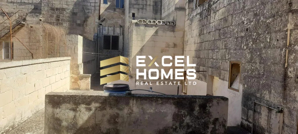 5 bedroom Townhouse in Zebbug, Malta – 67668