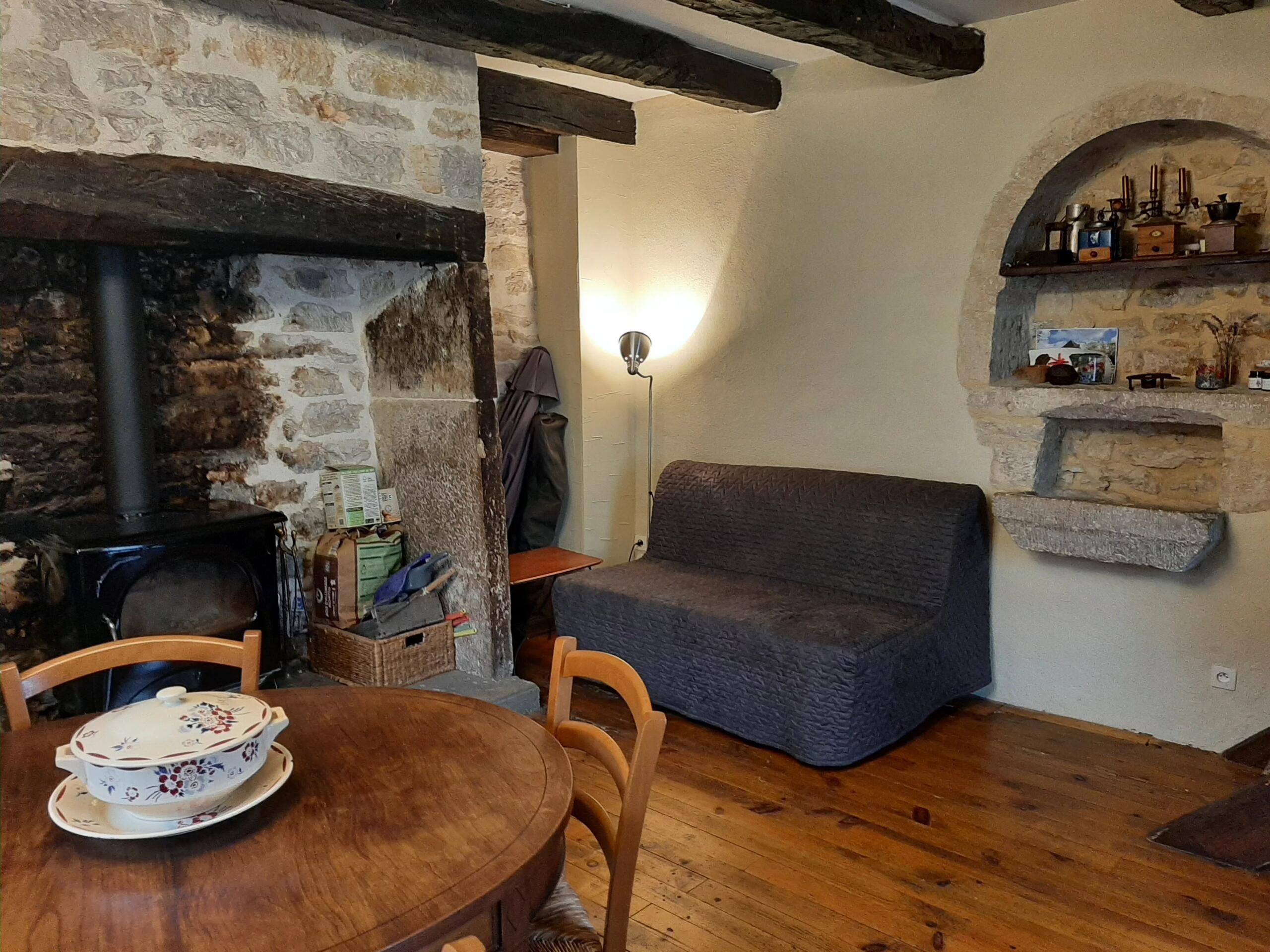 Charming and compact stone village house, Midi-Pyrénées – France – BVI84720