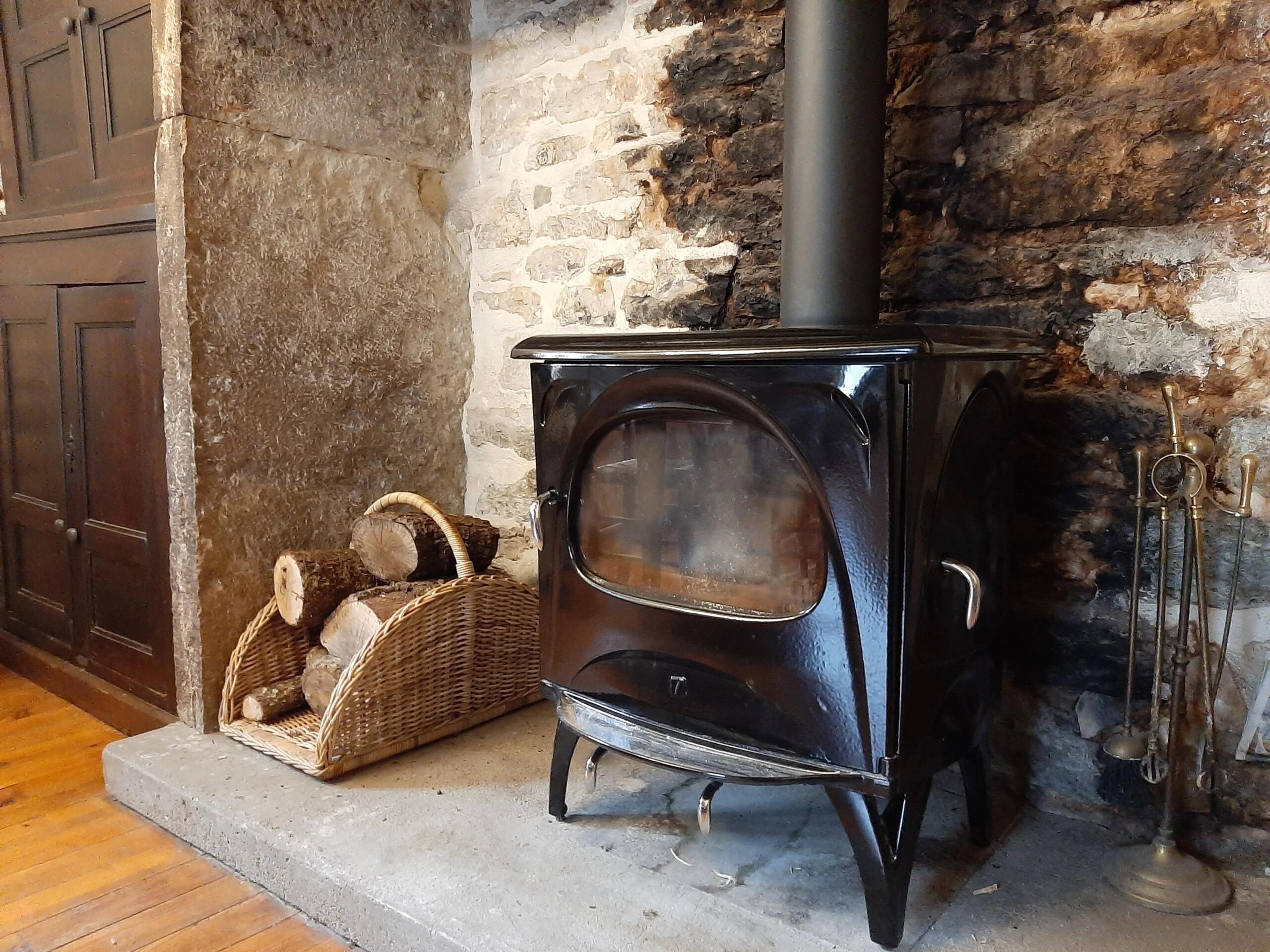 Charming and compact stone village house, Midi-Pyrénées – France – BVI84720