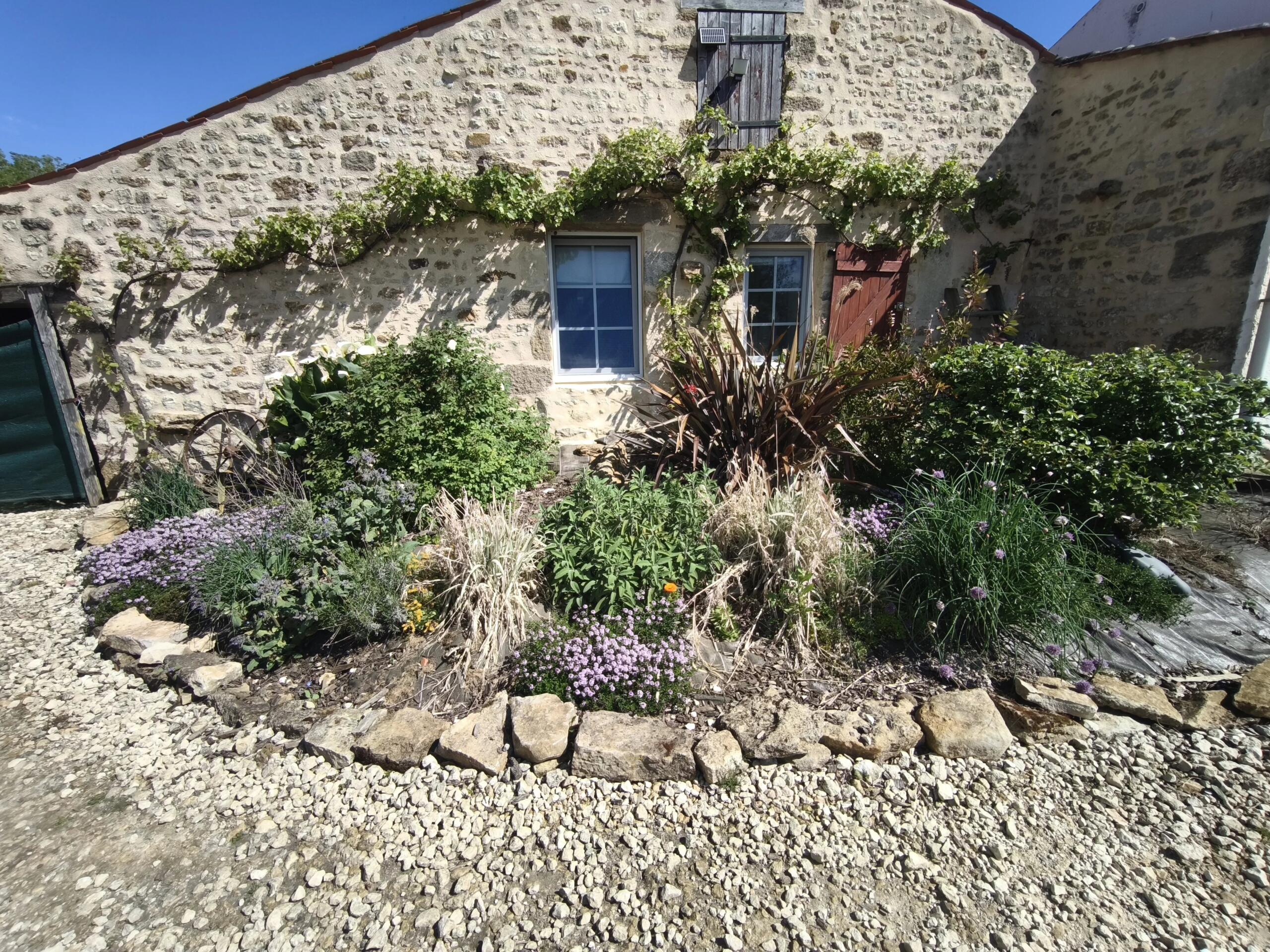 Charming Detached Village Home with Expansive Gardens and Countryside Views, Pays de la Loire – France – BVI85230