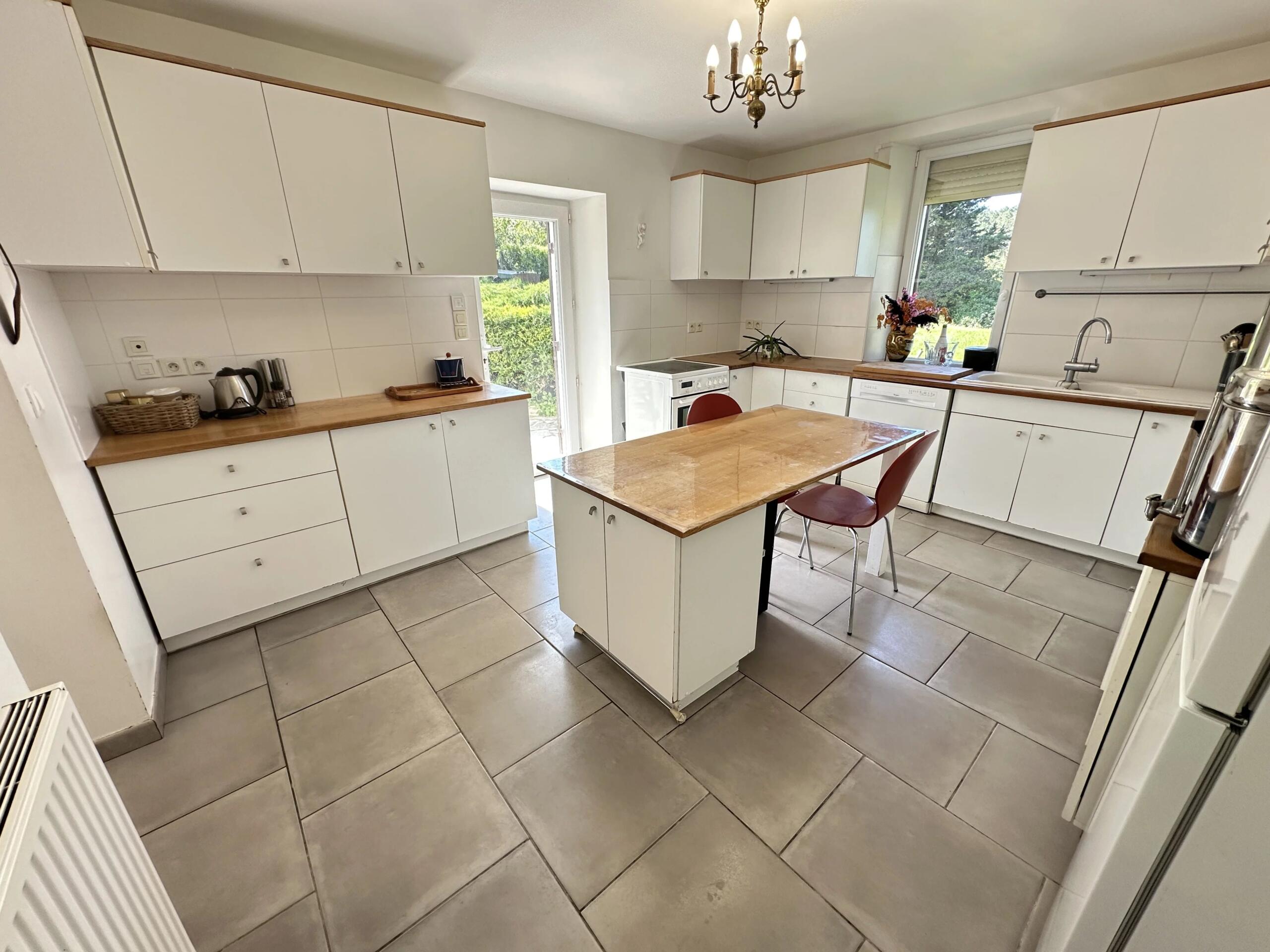 Charming Estate with Guest House, Pool, Ponds and Outbuildings in Dordogne – approx. 1 hour from Bordeaux, 30 minutes from Bergerac and Périgueux, Aquitaine – France – BVI83739