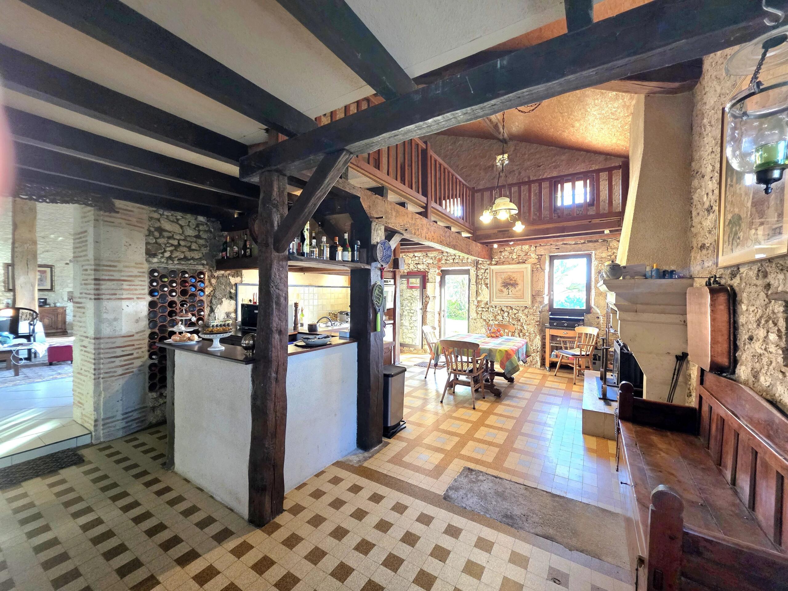 A delightful, traditional stone house full of character and original features, Aquitaine – France – BVI83622