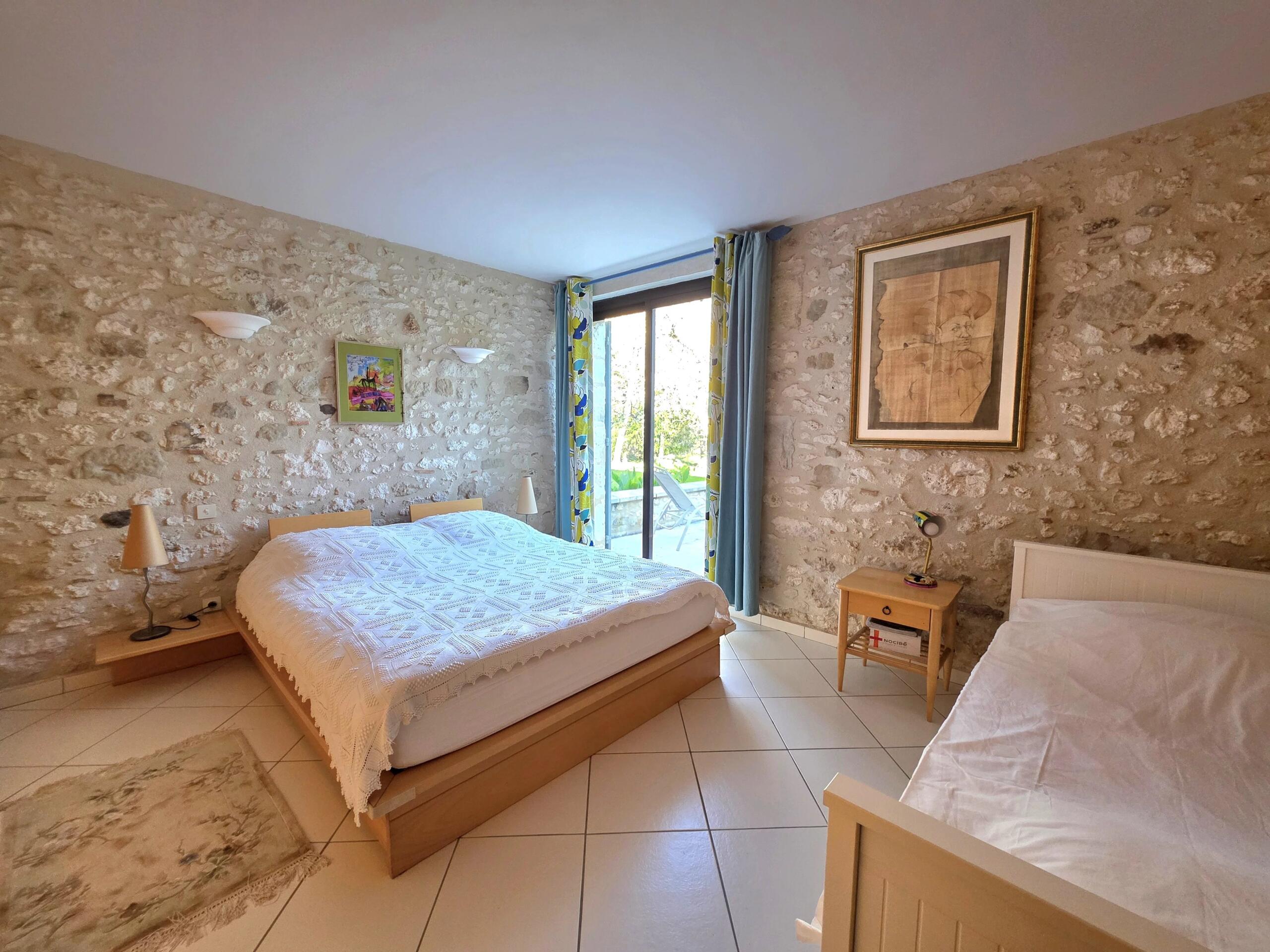 A delightful, traditional stone house full of character and original features, Aquitaine – France – BVI83622