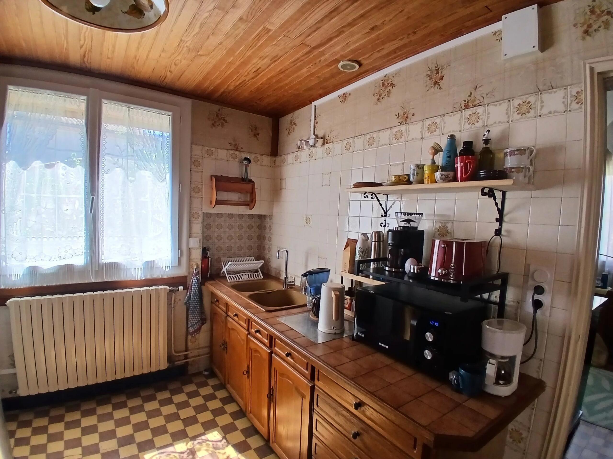 QUILLAN 3 bed house, with garden and garage in the centre of town, Languedoc-Roussillon – France – BVI85189