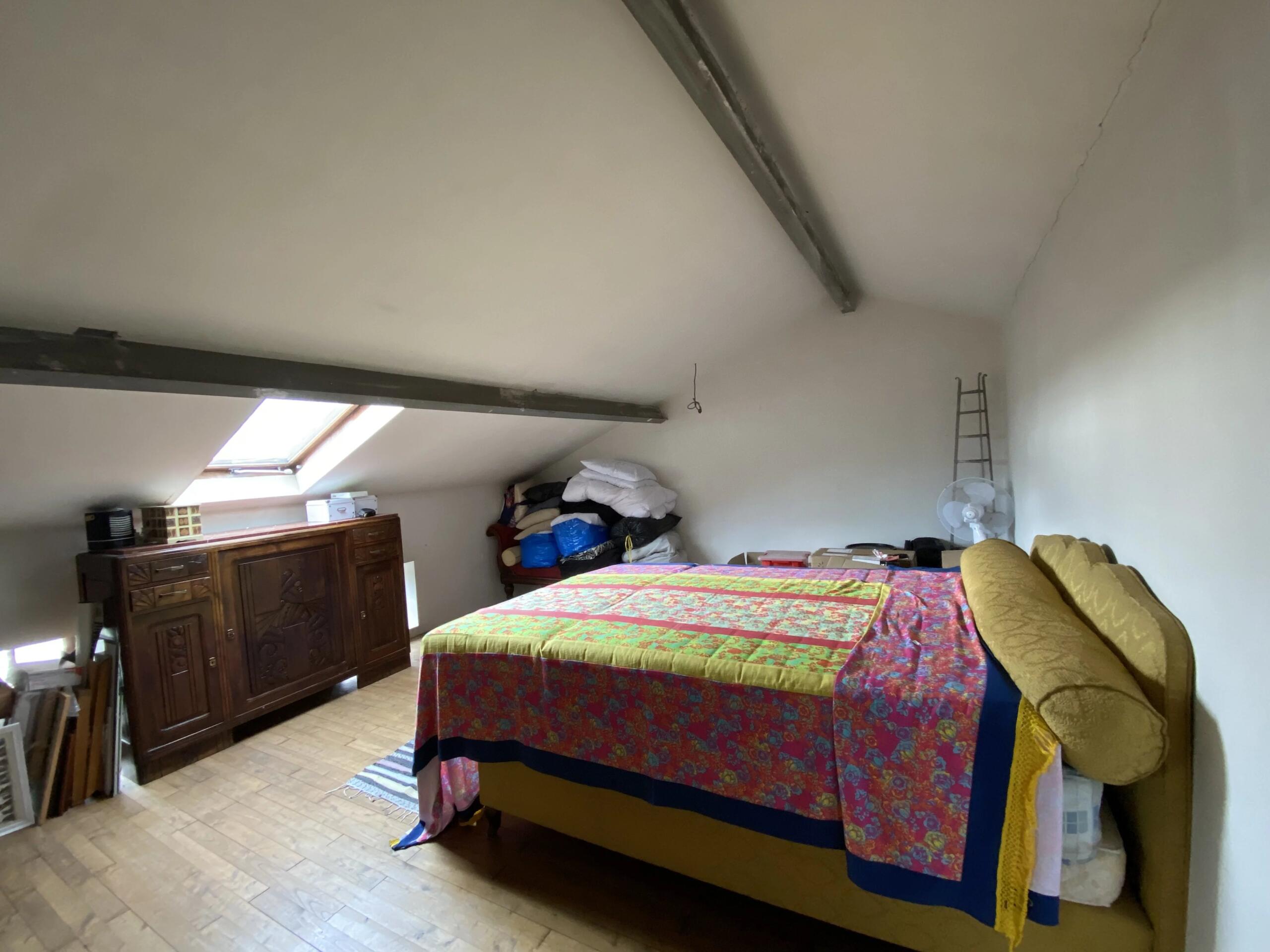 House with 3 income-generating apartments and 4th potential, Limousin – France – BVI84843